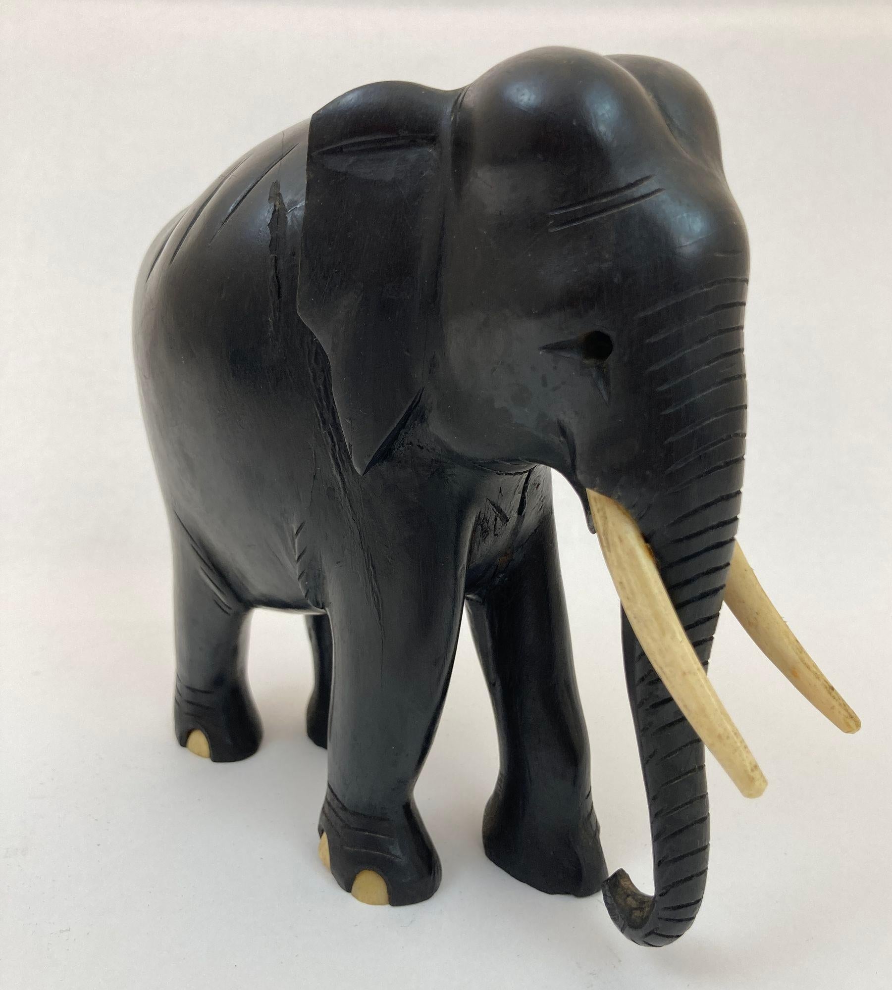 Antique Anglo Indian Elephant Black Ebonized Wood Hand Carved Sculpture For Sale 2
