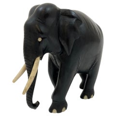 Antiguo Elefante Anglo Indio Madera Ebonizada Negra Escultura Tallada a Mano