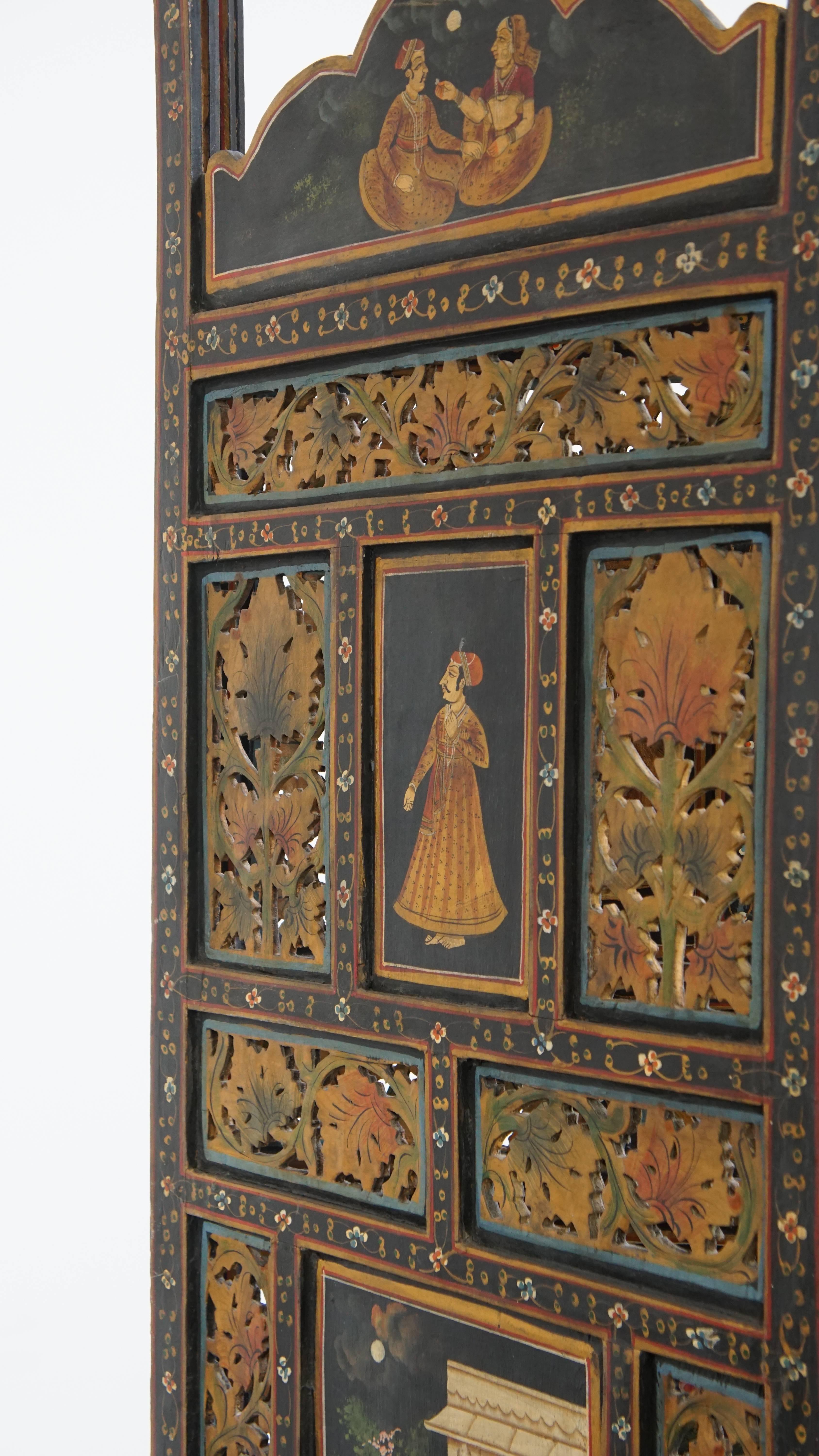 Hand-Crafted Antique Anglo-Indian Hand-Painted Wooden Room Divider from the Late 19th Century For Sale