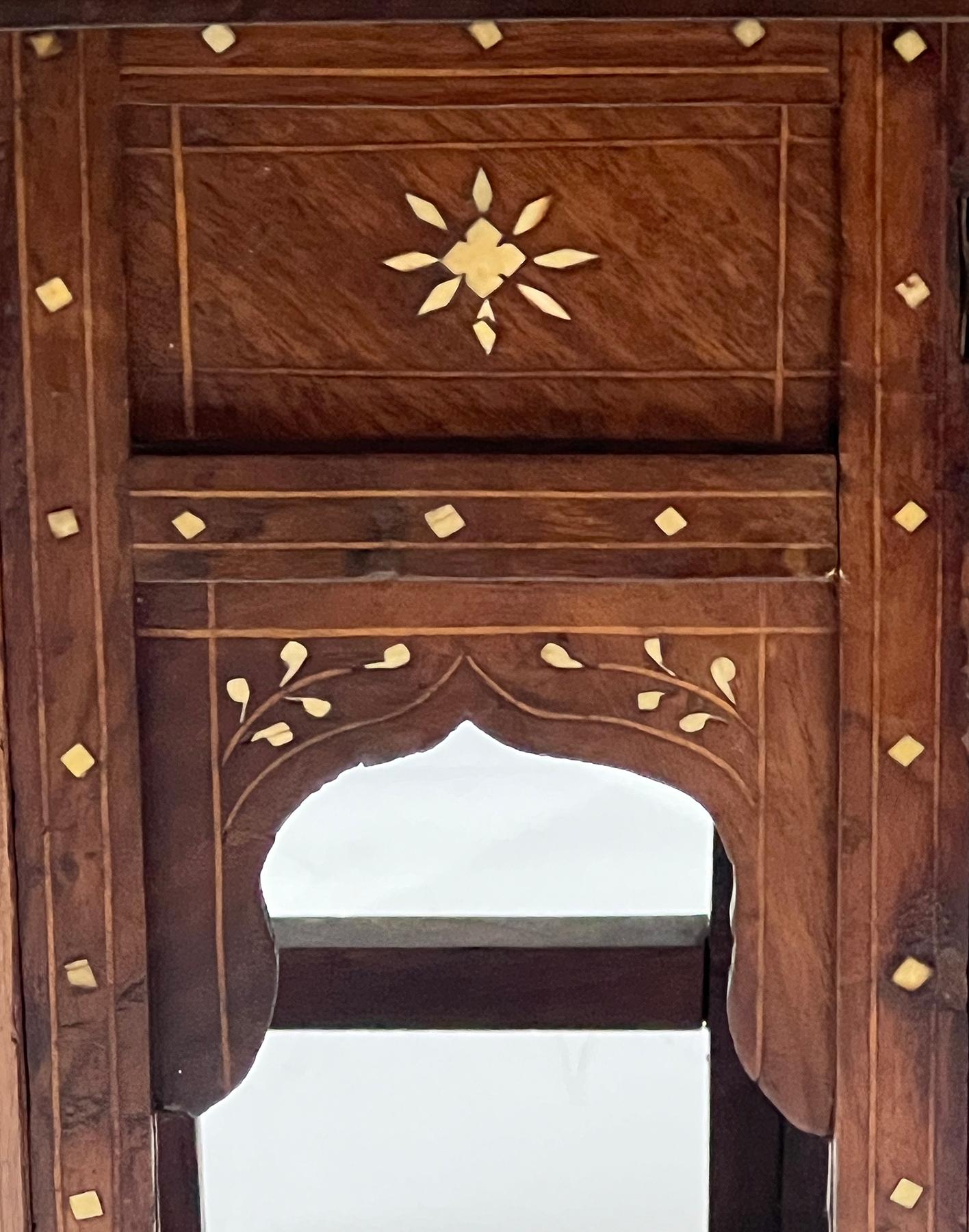 Antique Anglo Indian Octagonal Inlaid Side/traveling Table For Sale 1