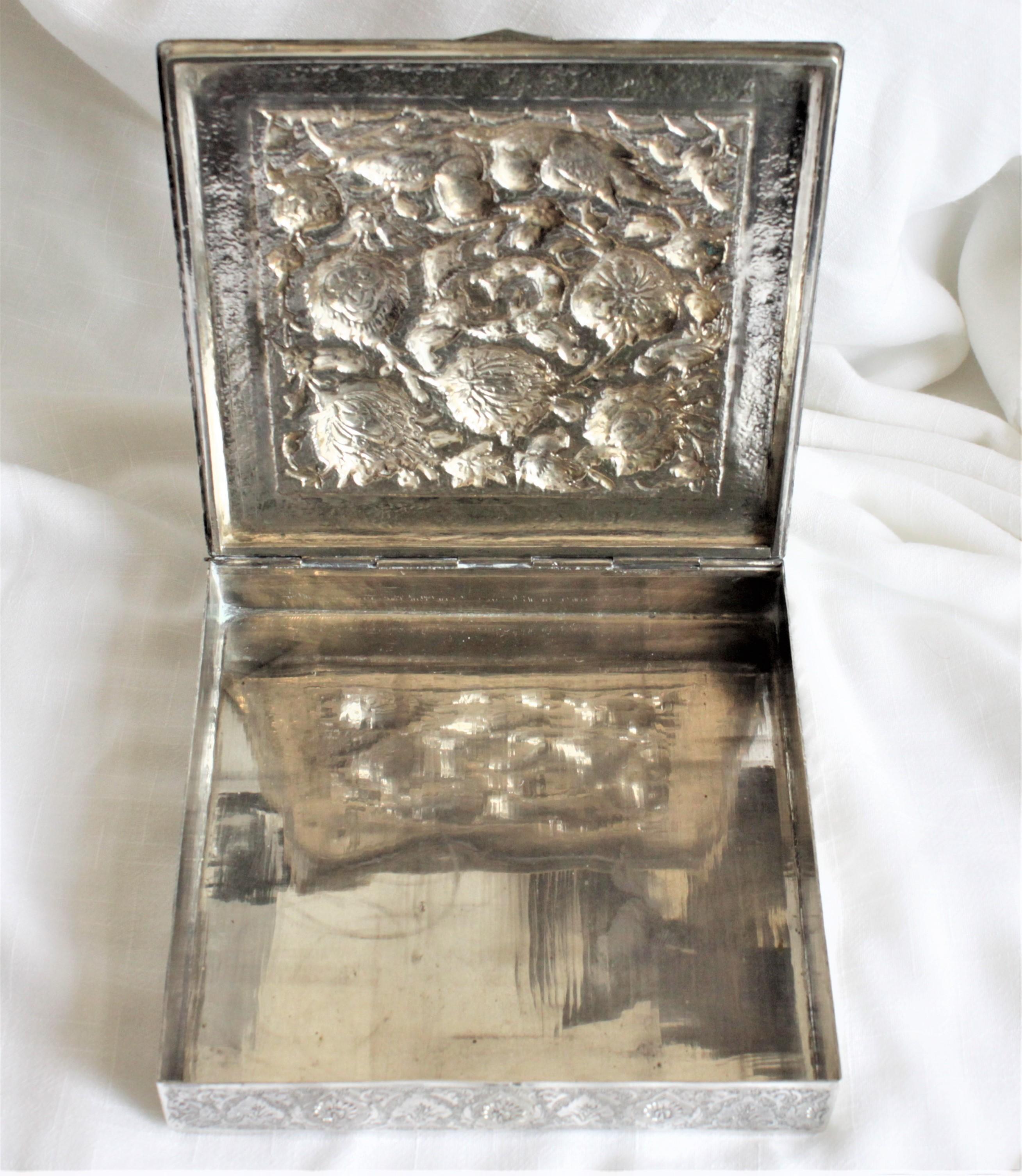 Antique Anglo-Indian Silver Box with Hand Chased and Repousse Decoration For Sale 2