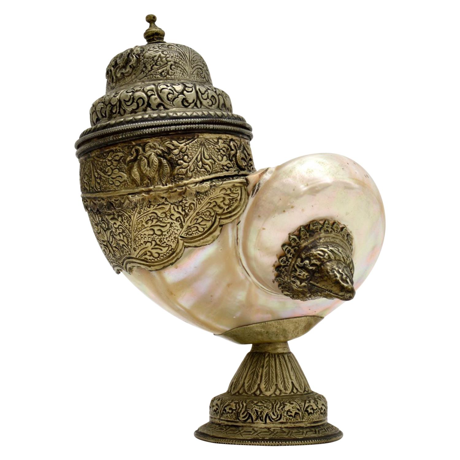 Antiker anglo-indischer Silberbecher mit Nautilus-Muschelschalenbecher aus Silber im Angebot