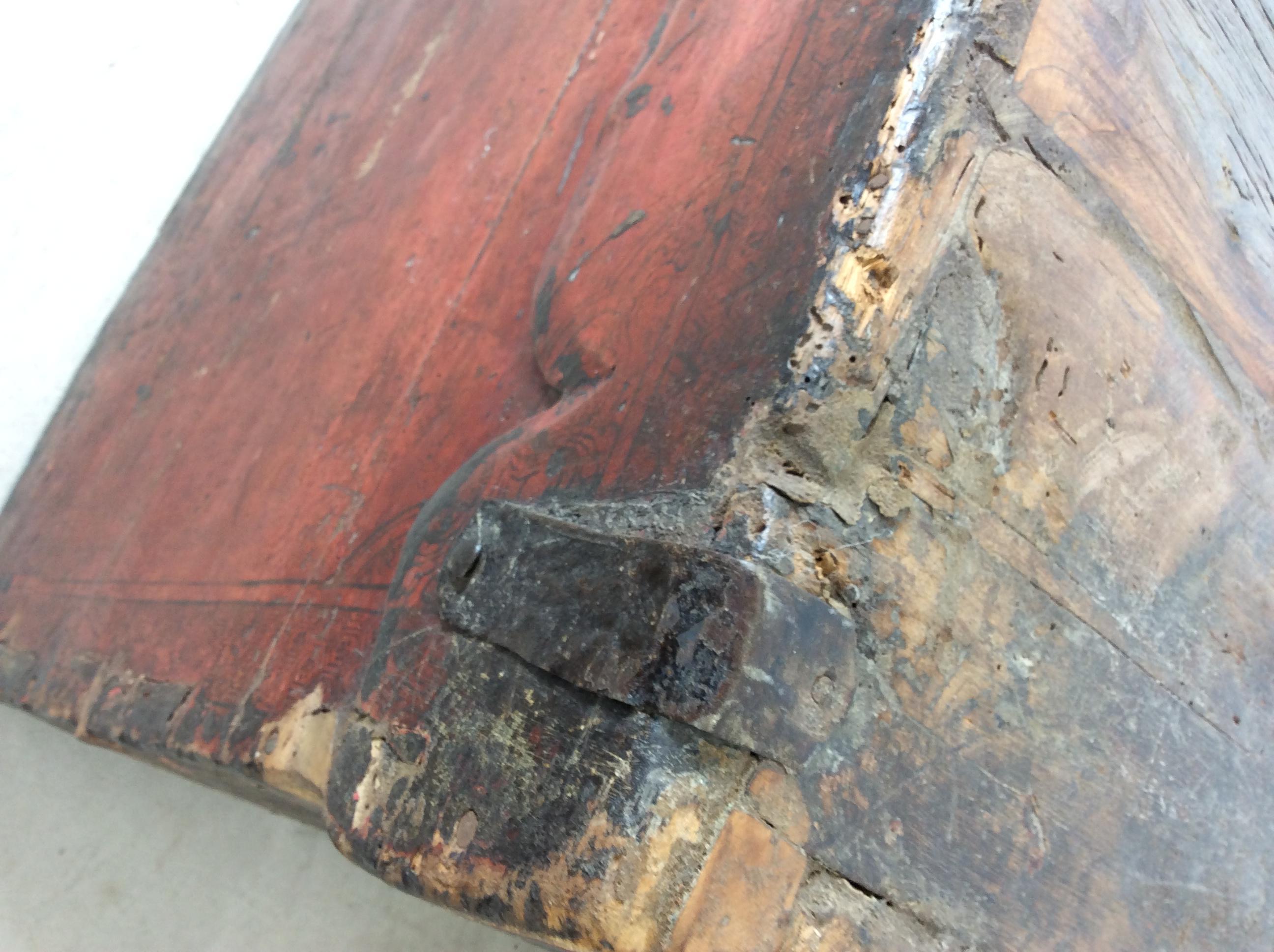 Malle ancienne en bois tendre anglo-indien avec quincaillerie unique en vente 4