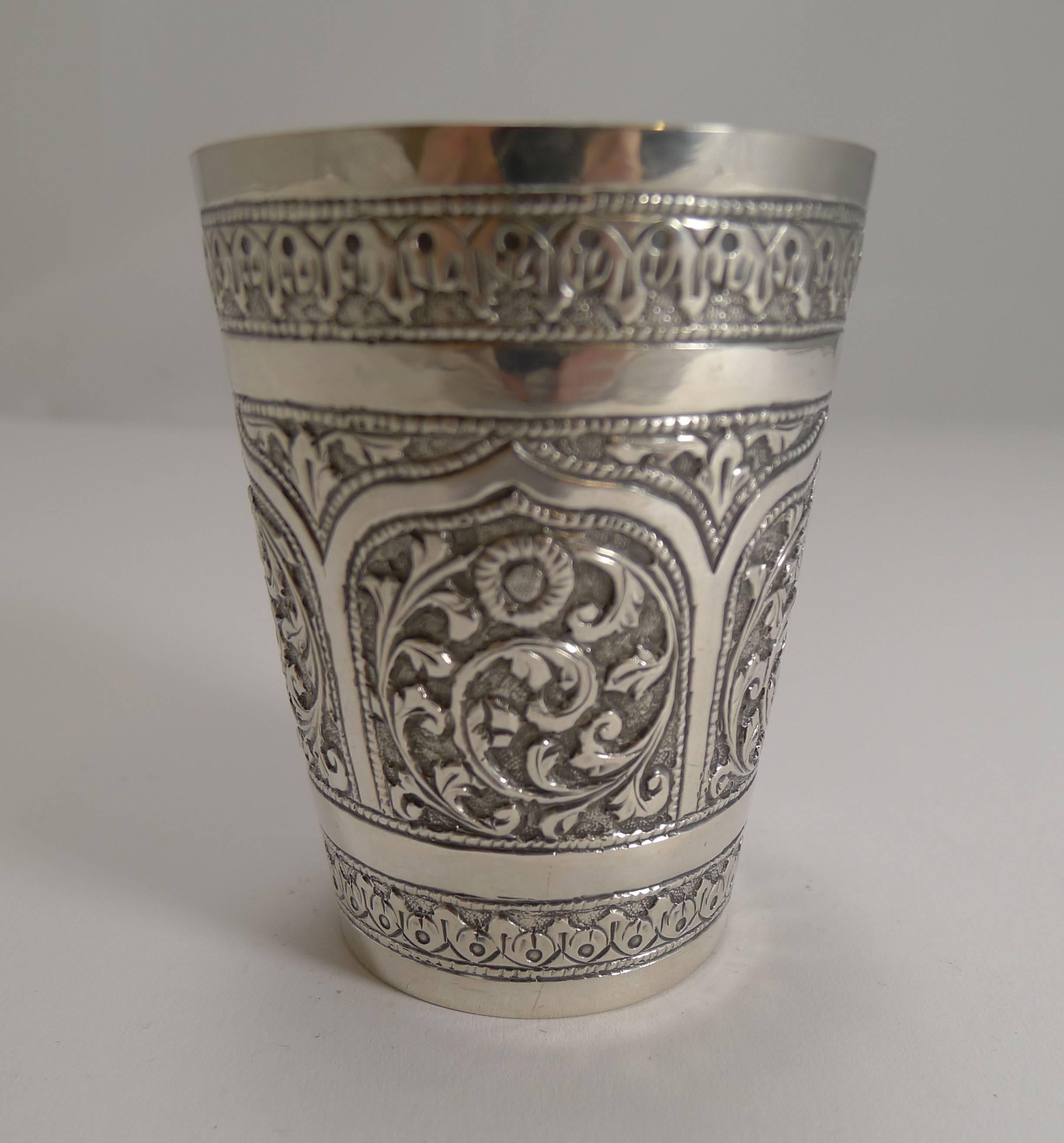 Late Victorian Antique Anglo-Indian Sterling Silver Beaker, circa 1890 For Sale