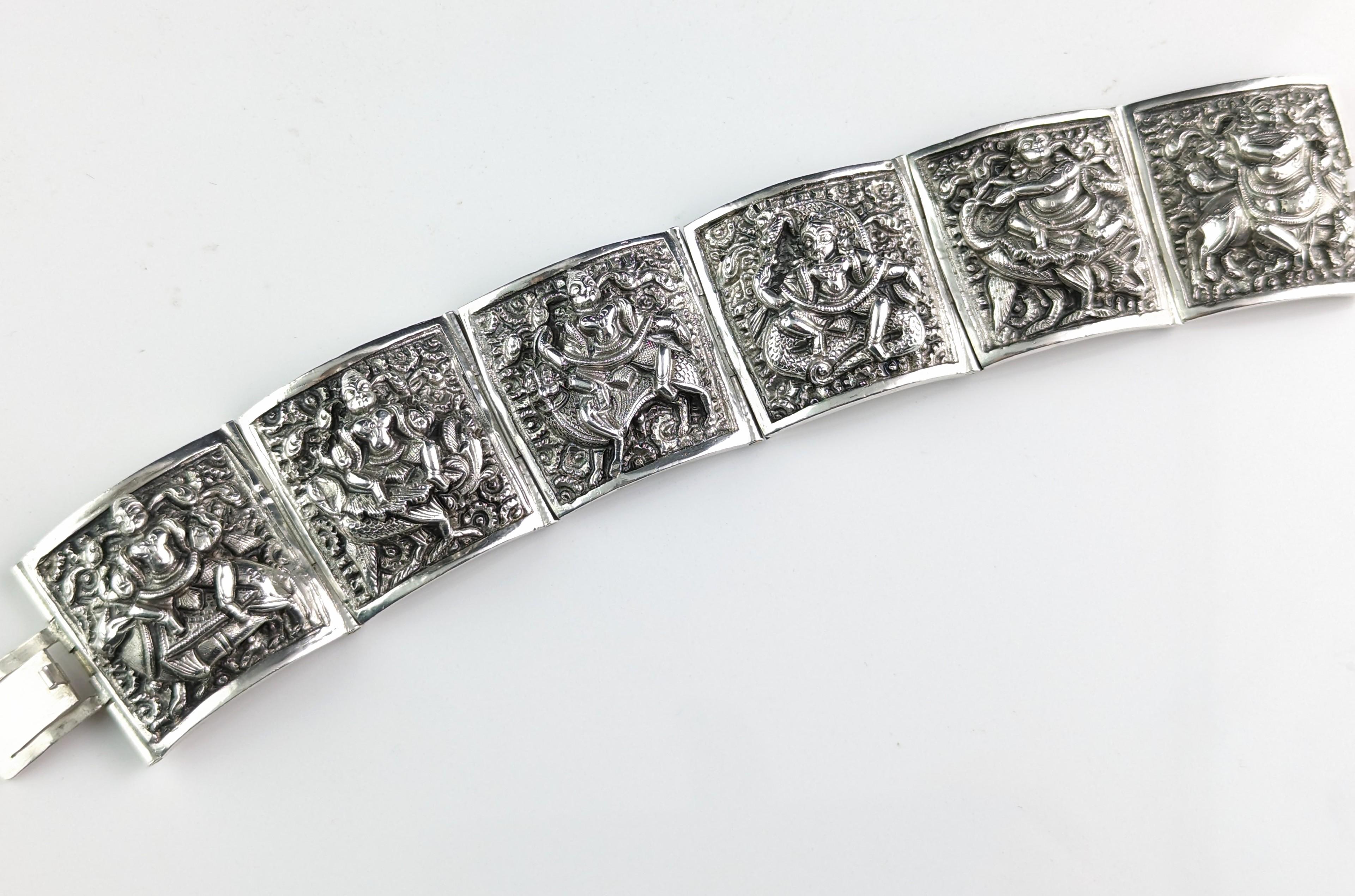 Antique Anglo-Indian Sterling Silver Bracelet, Buddhist Deities, Victorian For Sale 9