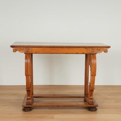 Table console ancienne en teck de style anglo-indien