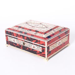 Antike anglo-indische Schachtel aus Schildpatt und Knochen