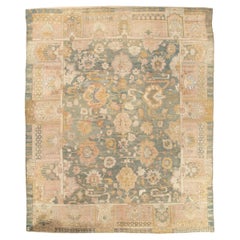 Antiker Angora Oushak-Teppich, handgefertigter orientalischer Teppich, hellblau, Shrimp, Taupe