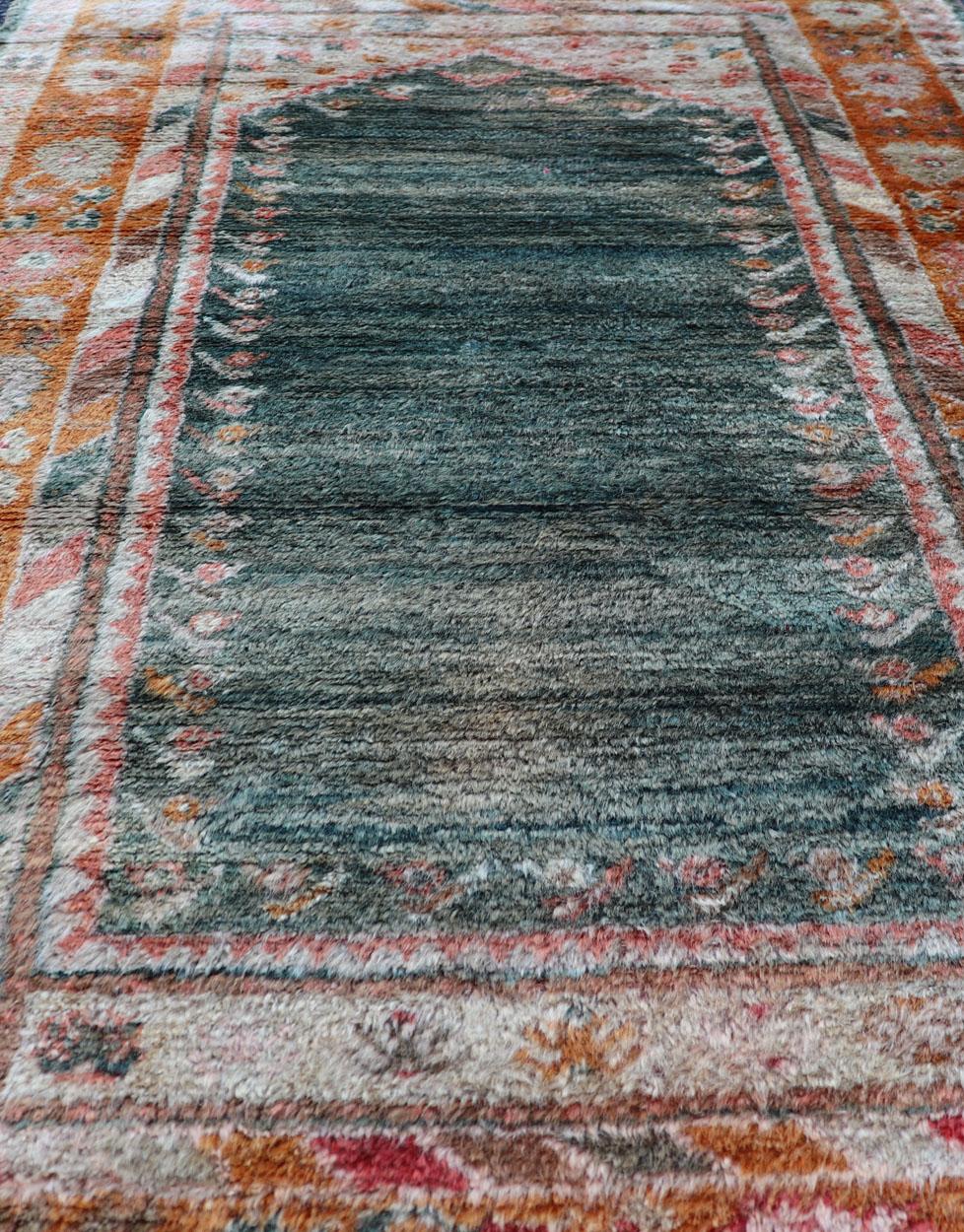 Tapis antique Angora Oushak avec fond solide de couleurs sarcelle, bleu, orange 5