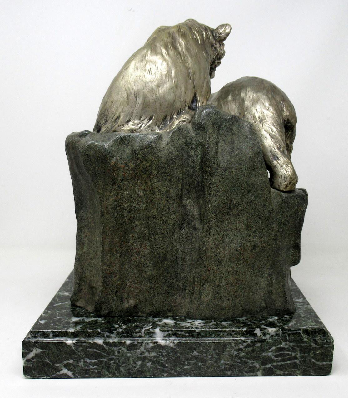Antique Animal Bear Bronze Group on Green Marble by Giuseppe Gambogi 1862-1938  In Good Condition In Dublin, Ireland