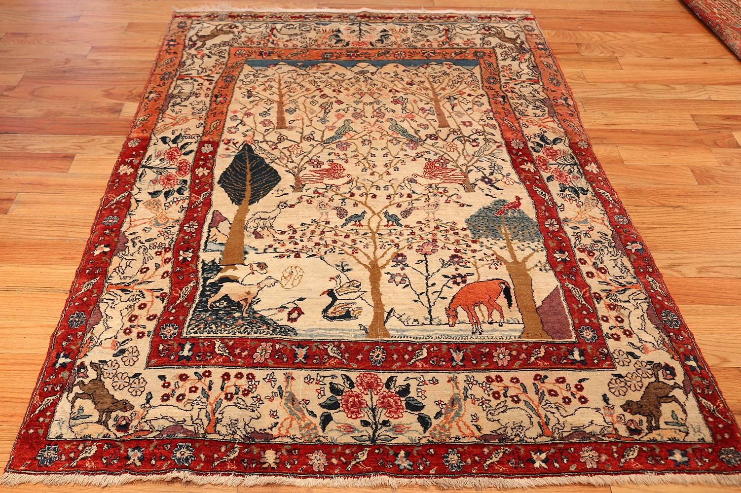 Wool Antique Tehran Persian Rug. 4 ft 4 in x 5 ft 9 in  For Sale