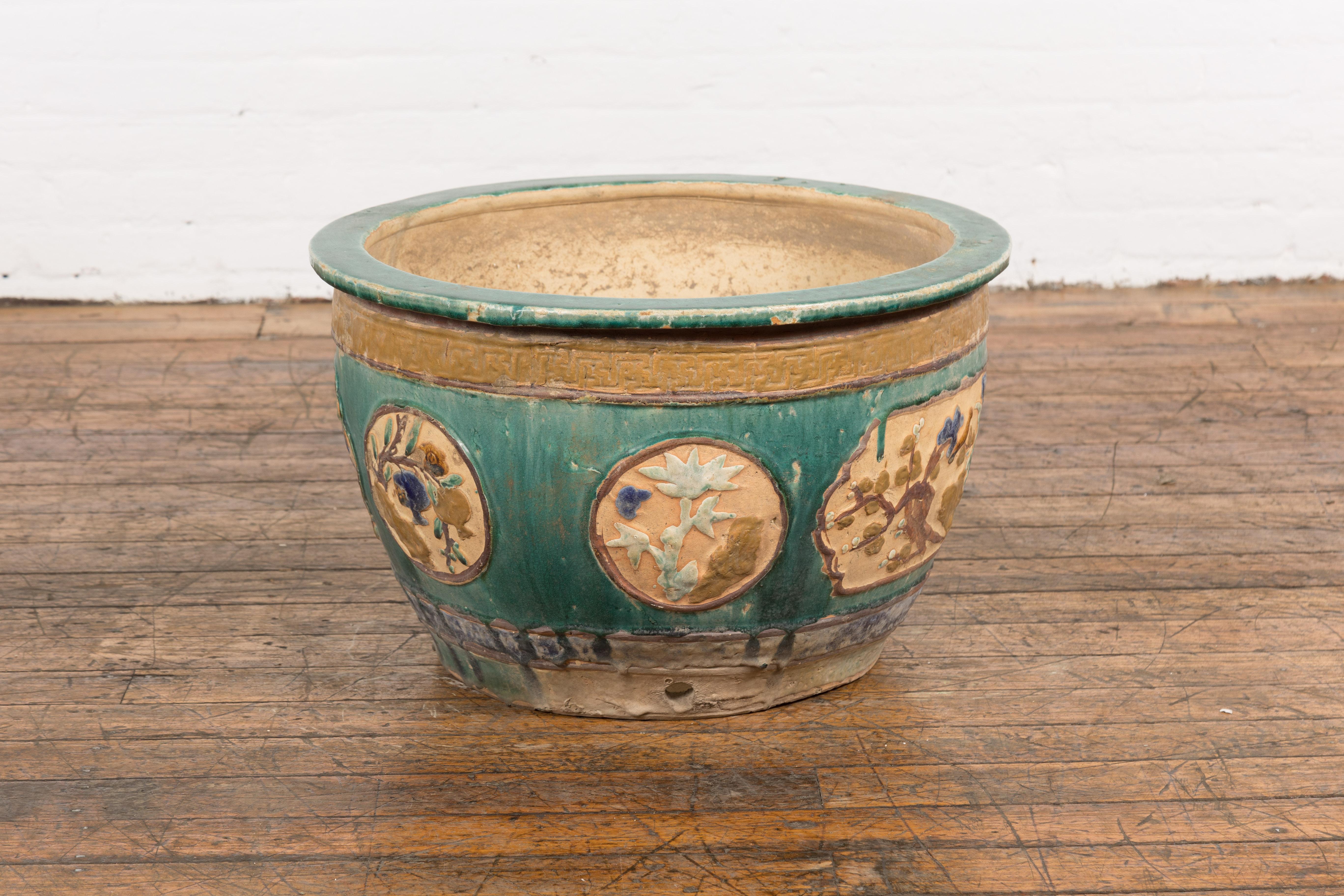 Antique Annamese 19th Century Planter with Green Glaze Décor and Cartouches 5