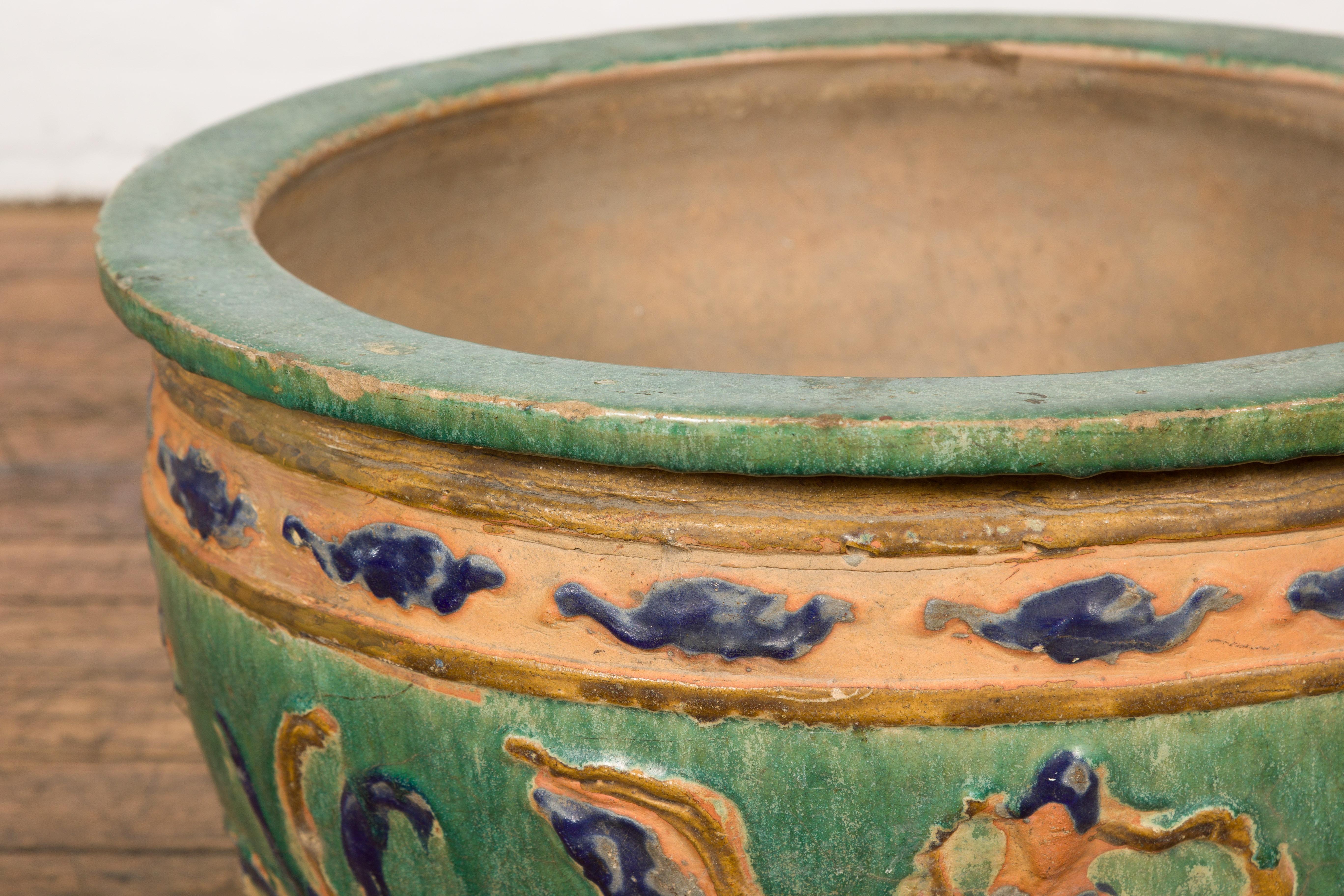 Annamese 19th Century Planter with Green Glaze Décor In Good Condition For Sale In Yonkers, NY