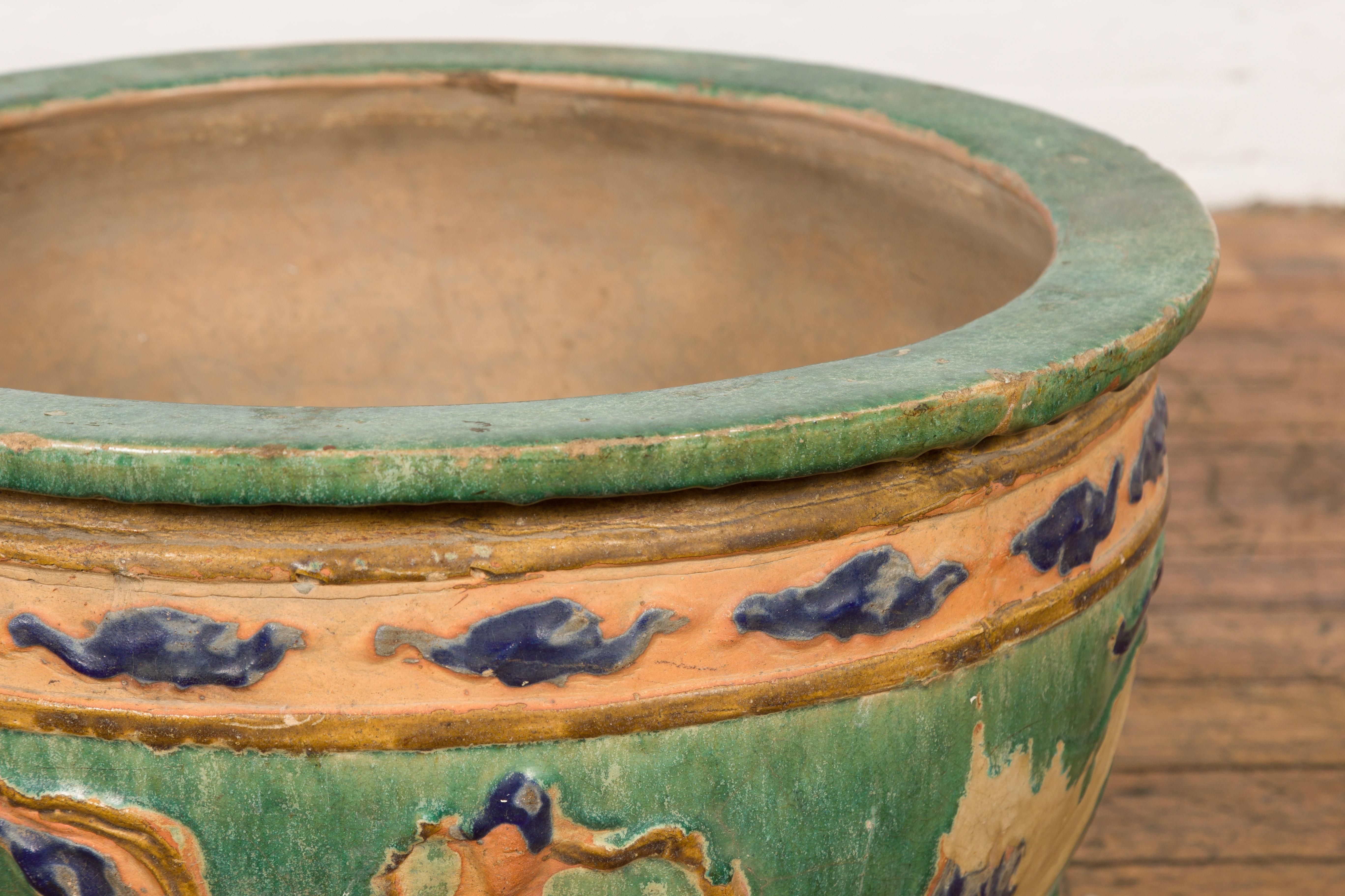 Annamese Pflanzgefäß aus dem 19. Jahrhundert mit grünem Glasurdekor (Keramik) im Angebot