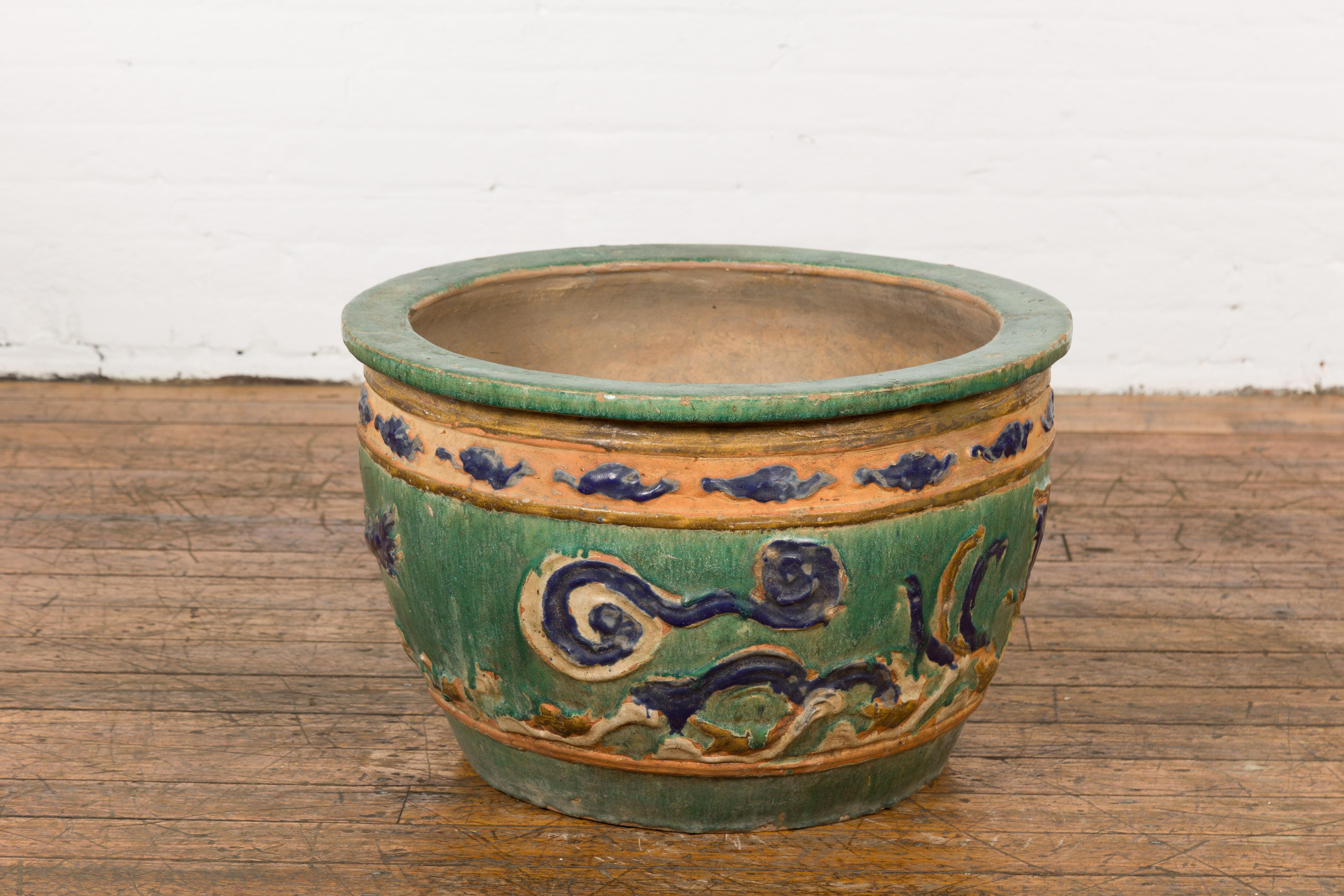 Annamese 19th Century Planter with Green Glaze Décor For Sale 3