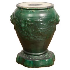 Antiker grüner glasierter Annamese-Gartensitz aus Keramik auf geformtem Sockel