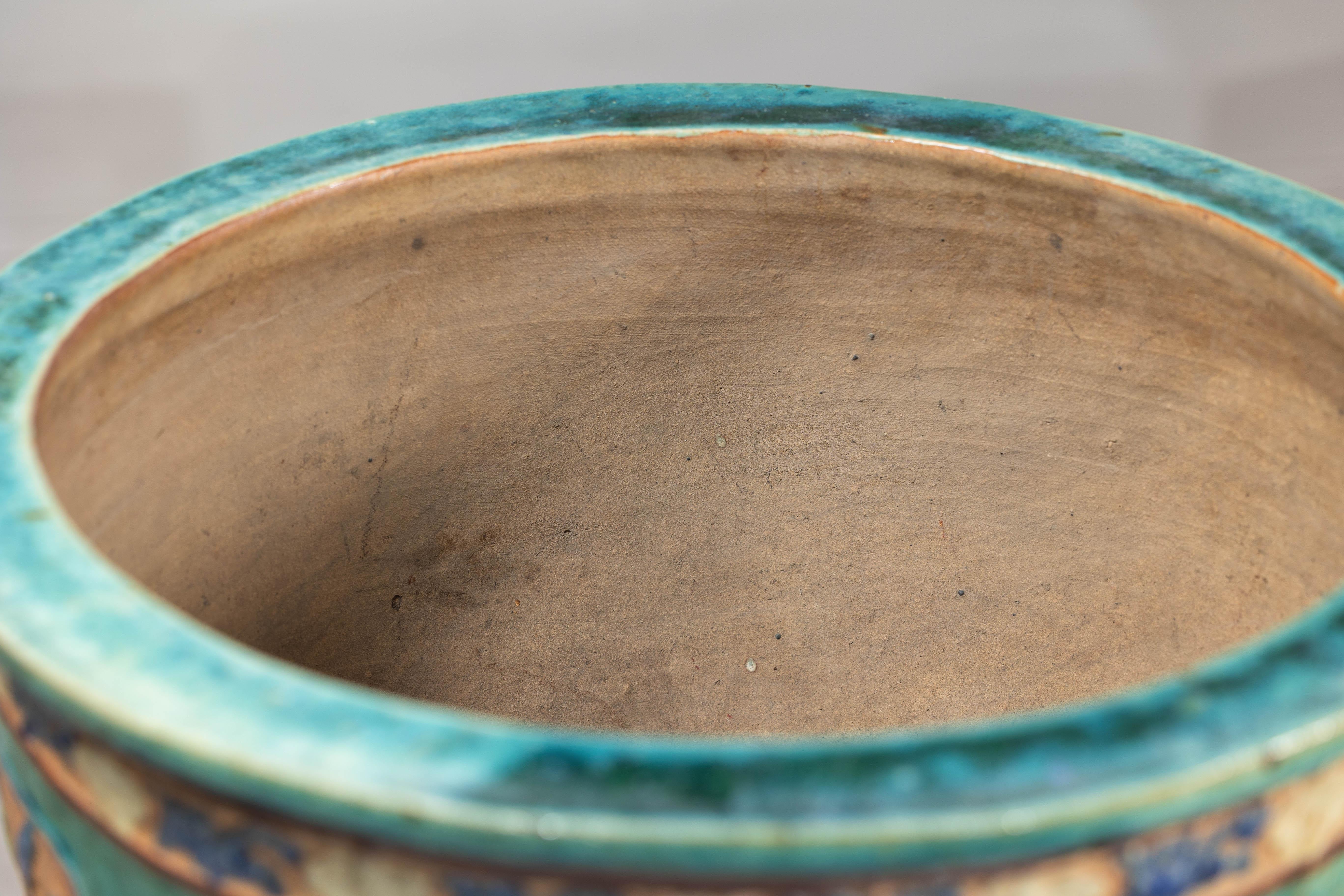 Ancienne jardinière Annamese émaillée turquoise avec motifs floraux complexes 8