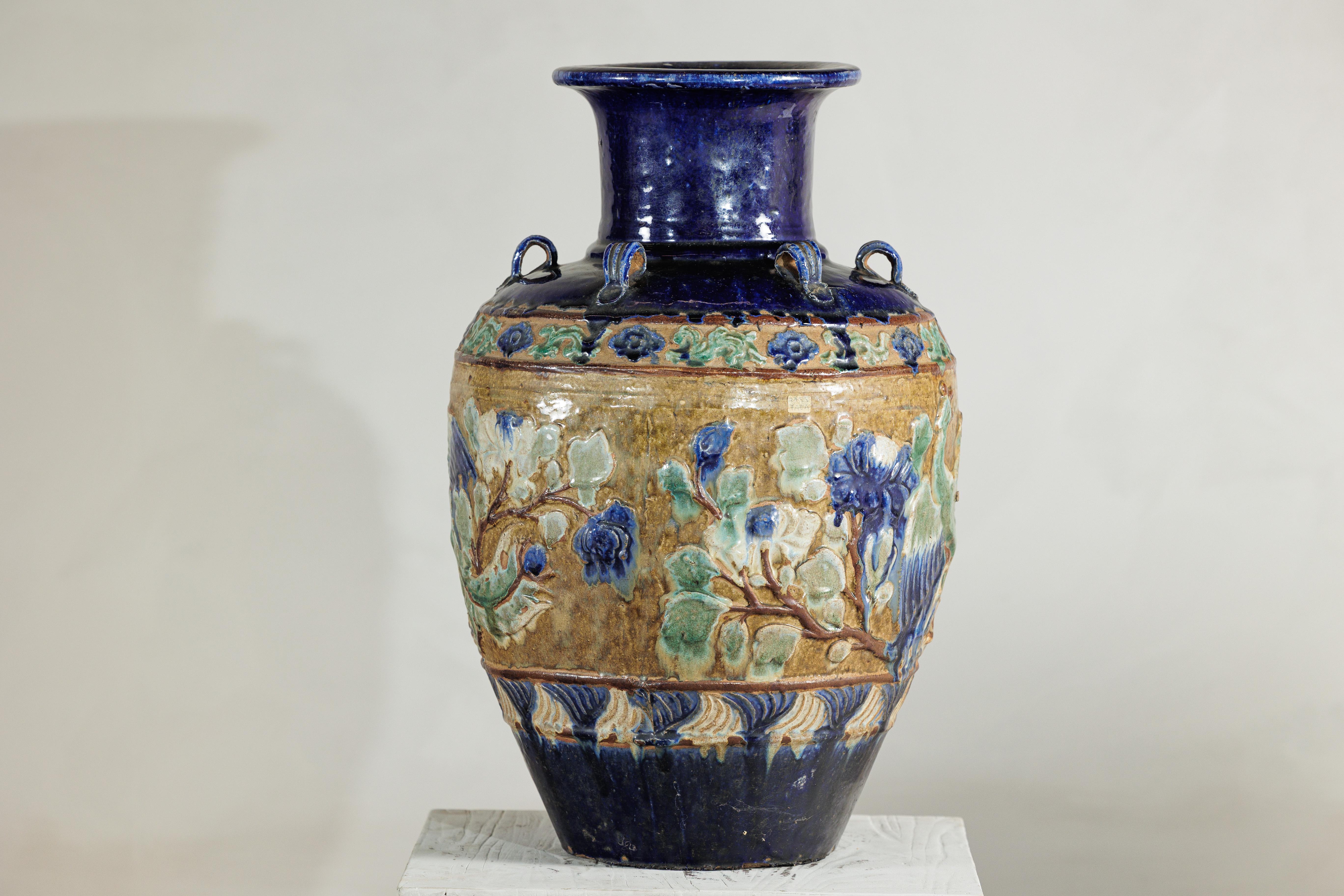 Antigua Tinaja de Agua Anamesa con Decoración de Fénix y Relieve Floral en venta 4