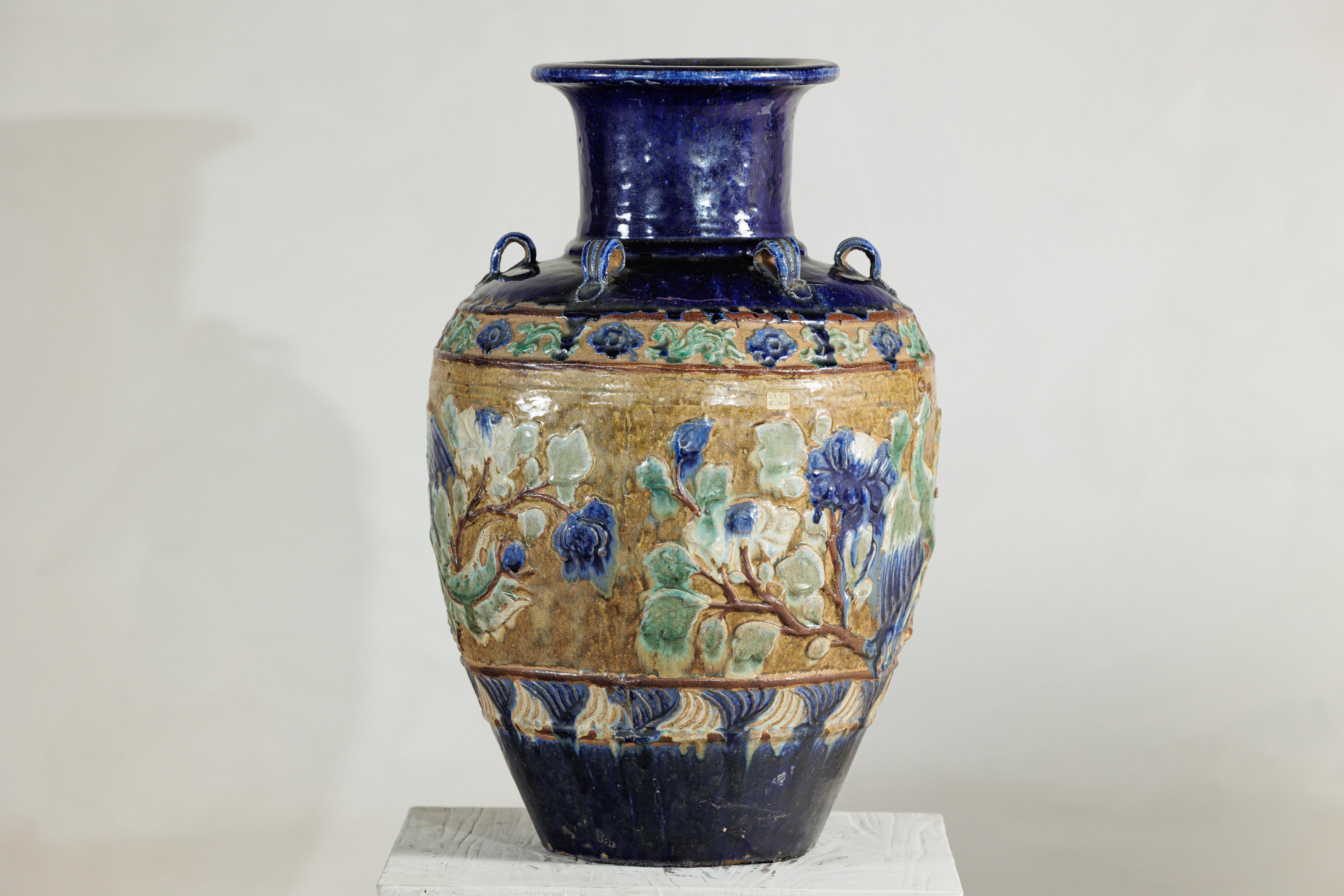 Antigua Tinaja de Agua Anamesa con Decoración de Fénix y Relieve Floral en venta 5