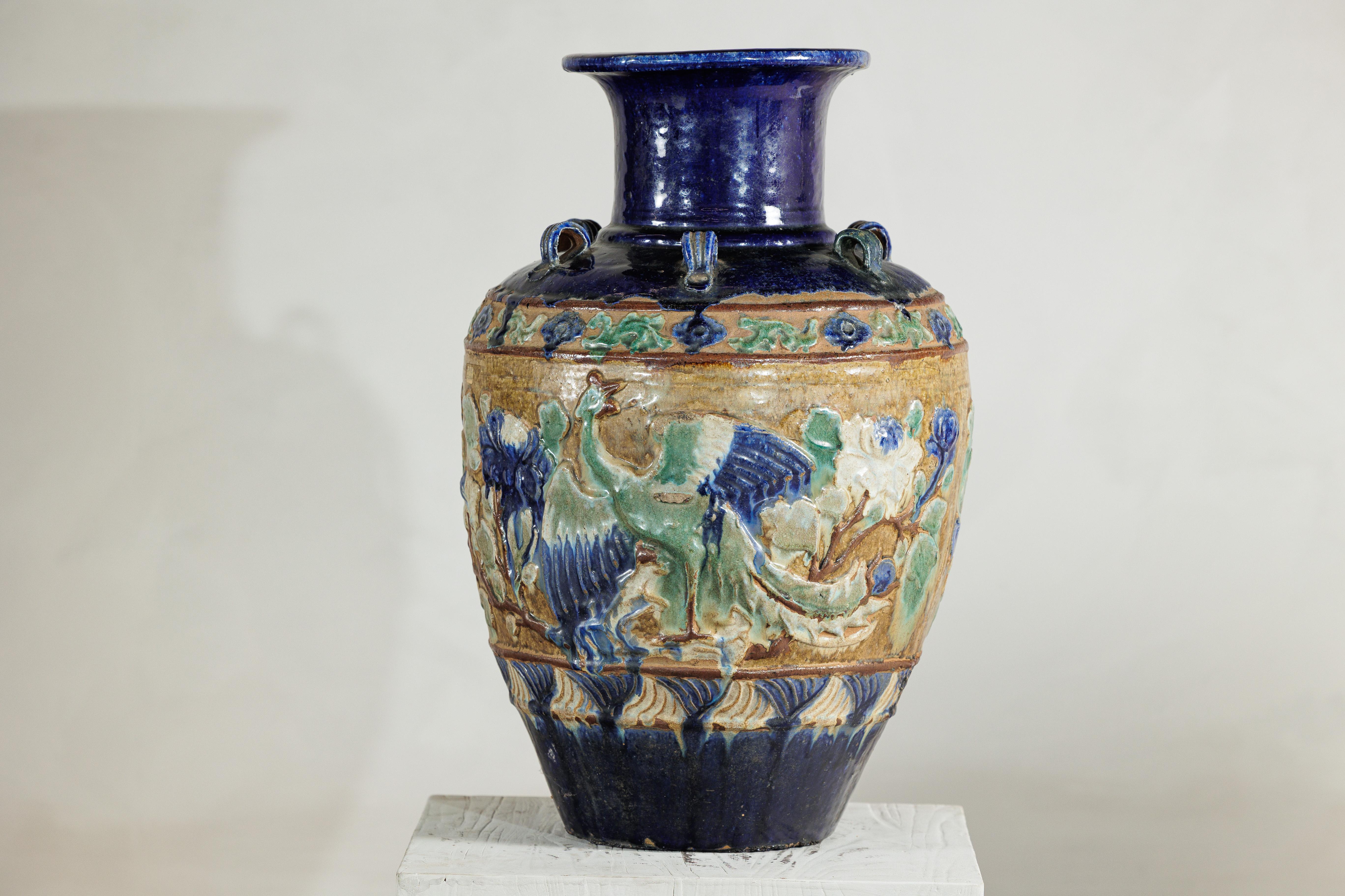 Antigua Tinaja de Agua Anamesa con Decoración de Fénix y Relieve Floral en venta 6