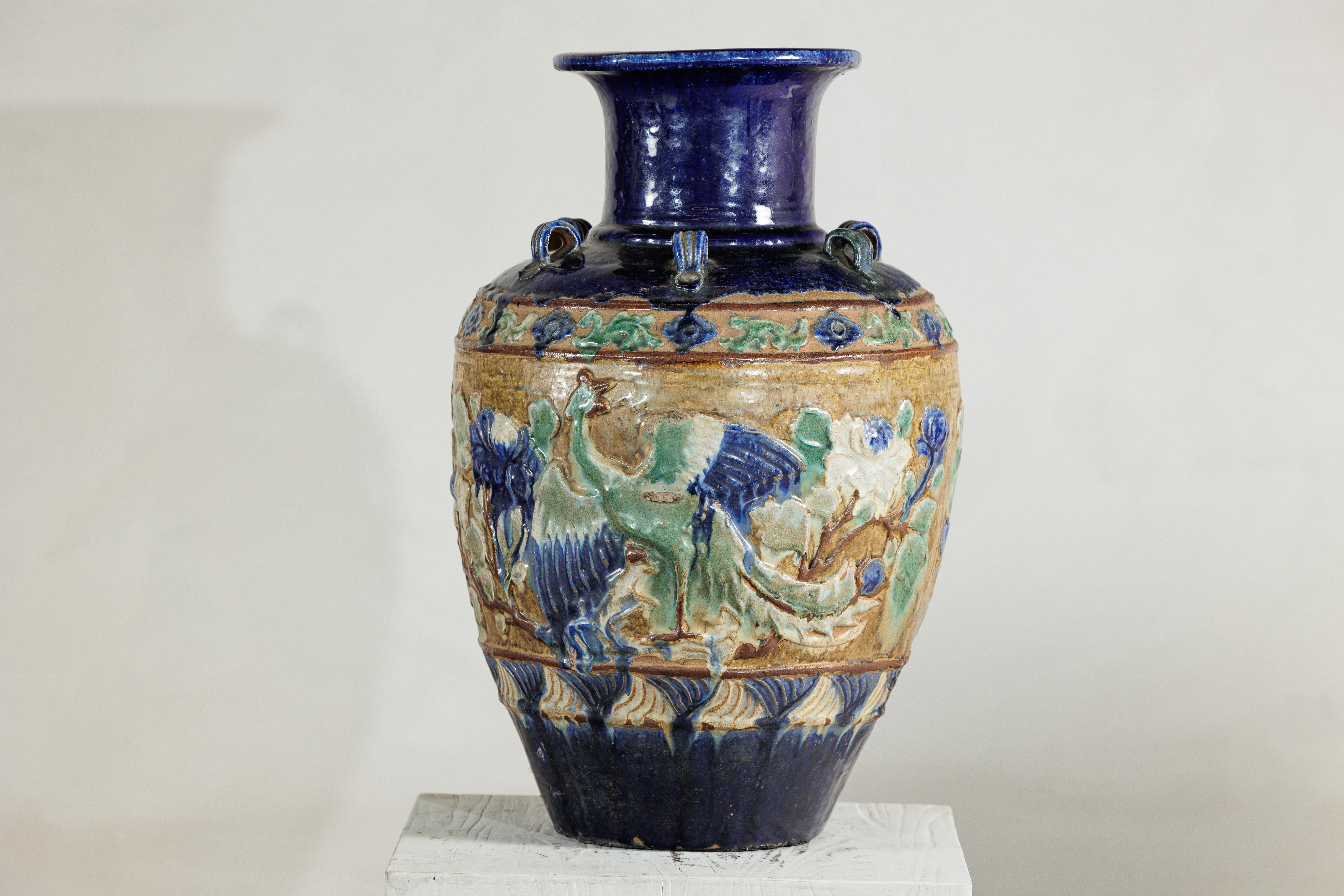 Antigua Tinaja de Agua Anamesa con Decoración de Fénix y Relieve Floral en venta 7