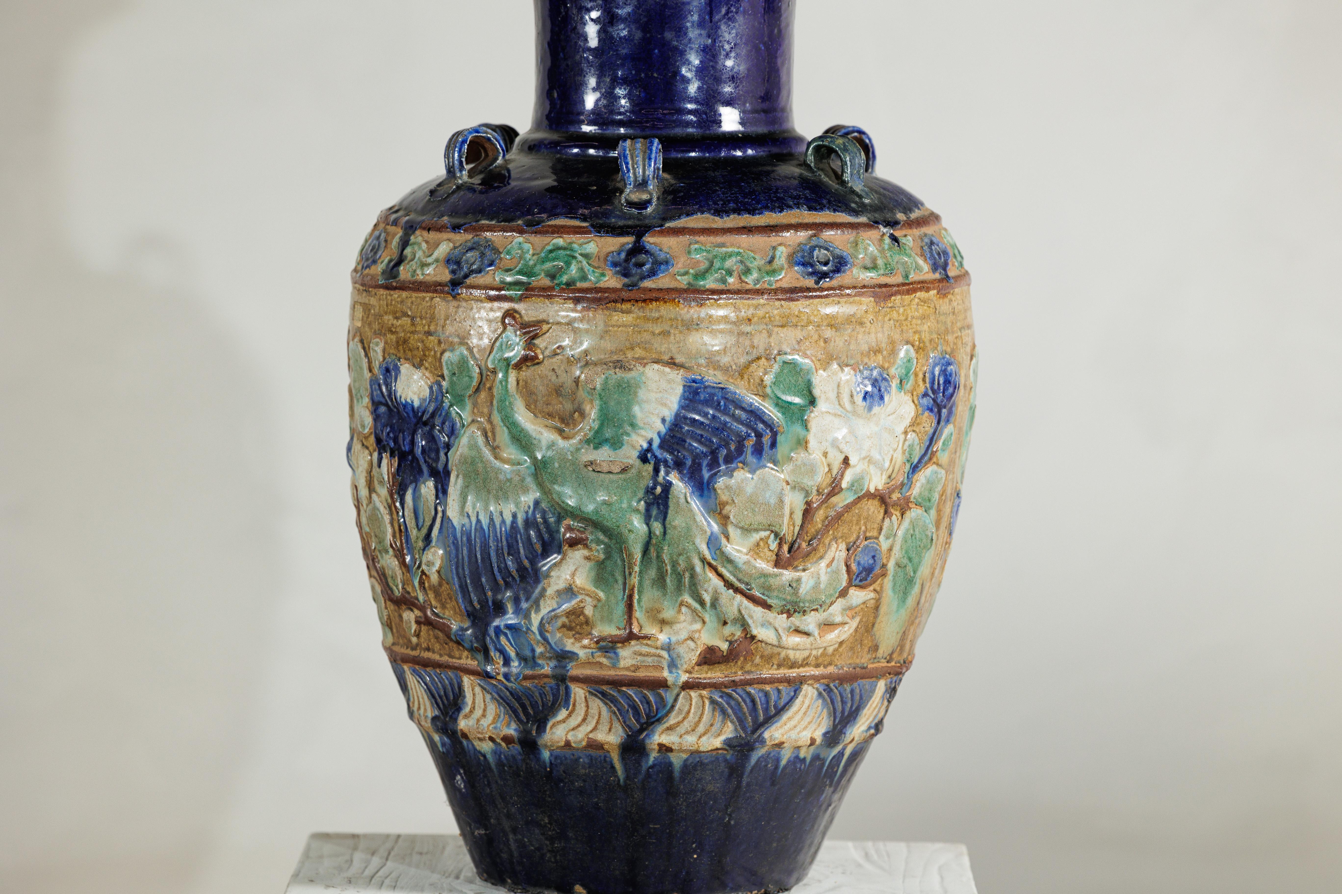 Antigua Tinaja de Agua Anamesa con Decoración de Fénix y Relieve Floral en venta 8