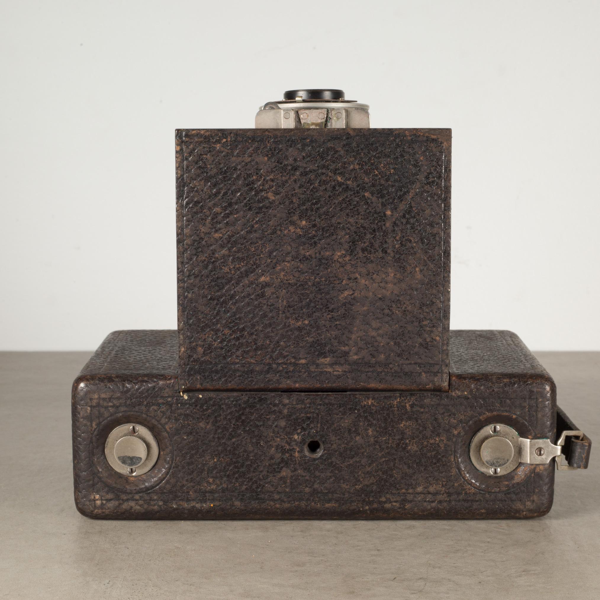 20th Century Antique Ansco No. 4 Folding Mahogany and Leather Camera c.1907