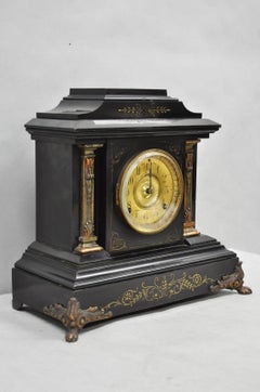 Antike Ansonia Black Mantel Uhr mit Bronze beschichtet Säulen und Claw Feet