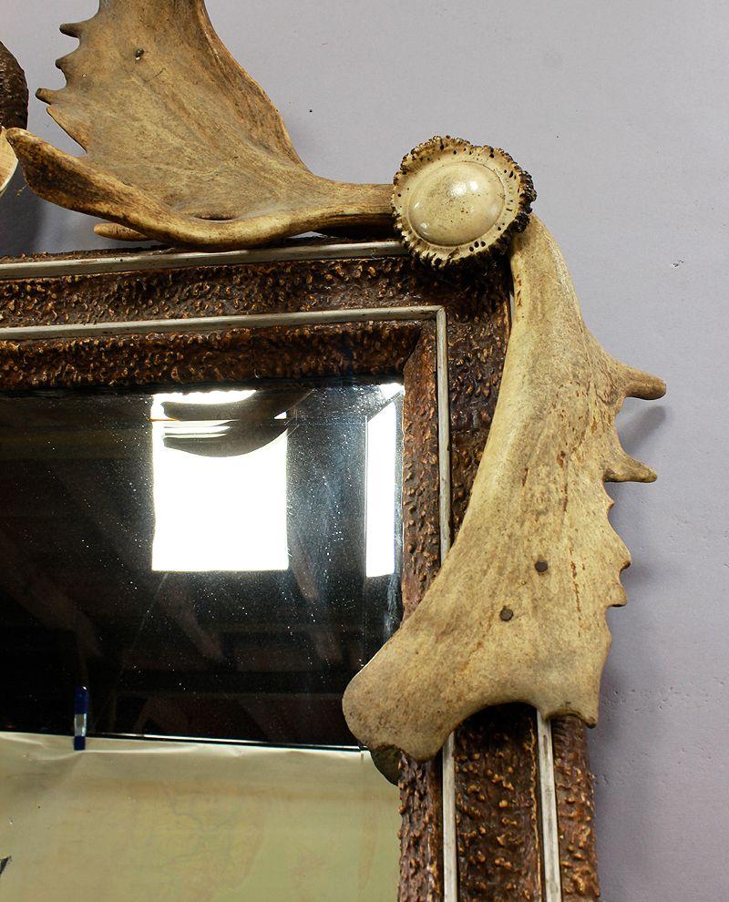 Black Forest Antique Antler Mirror with Console Table, Austria, ca. 1860 For Sale