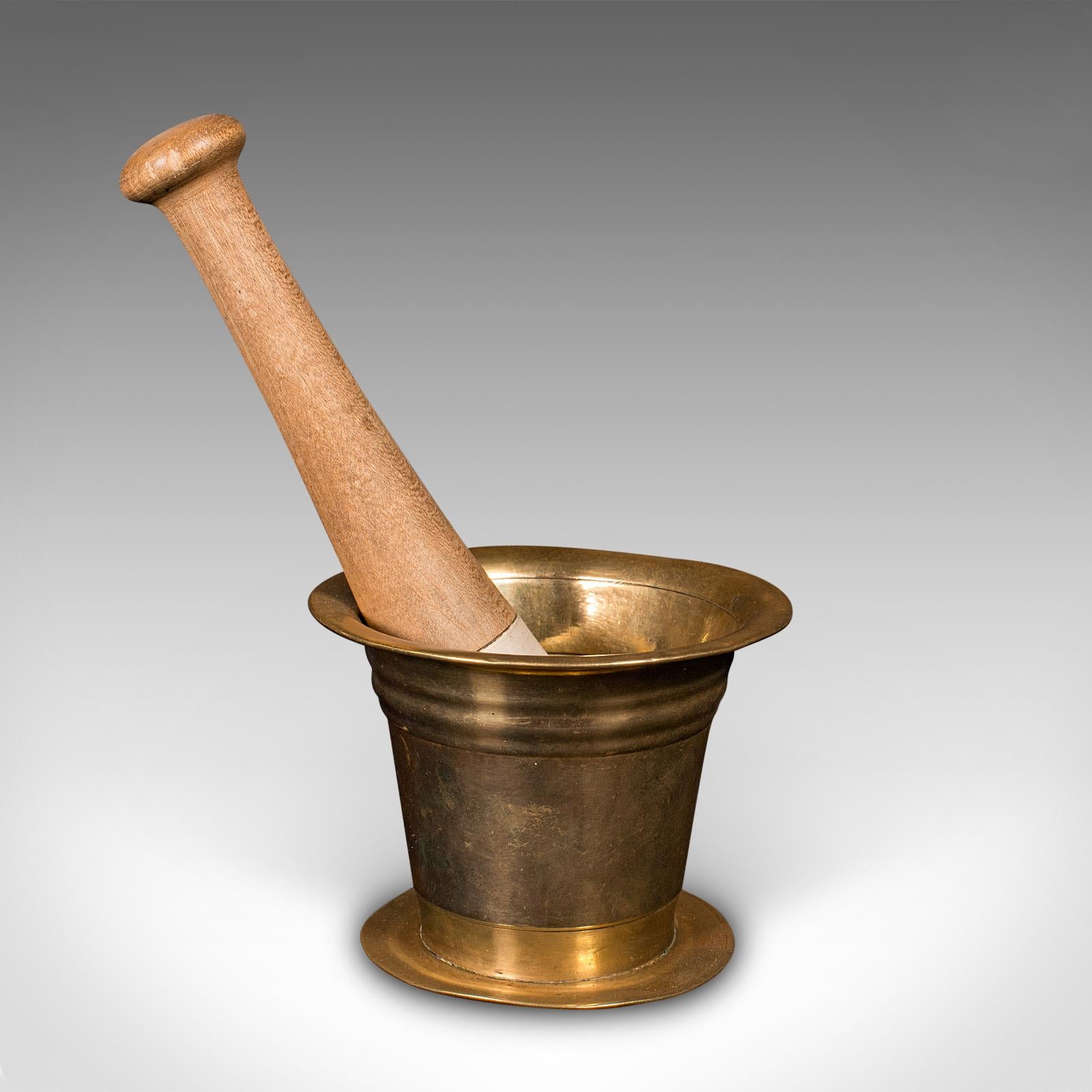 Antique Apothecary Mortar and Pestle, English, Bronze, Beech, Chemist, Victorian In Good Condition For Sale In Hele, Devon, GB