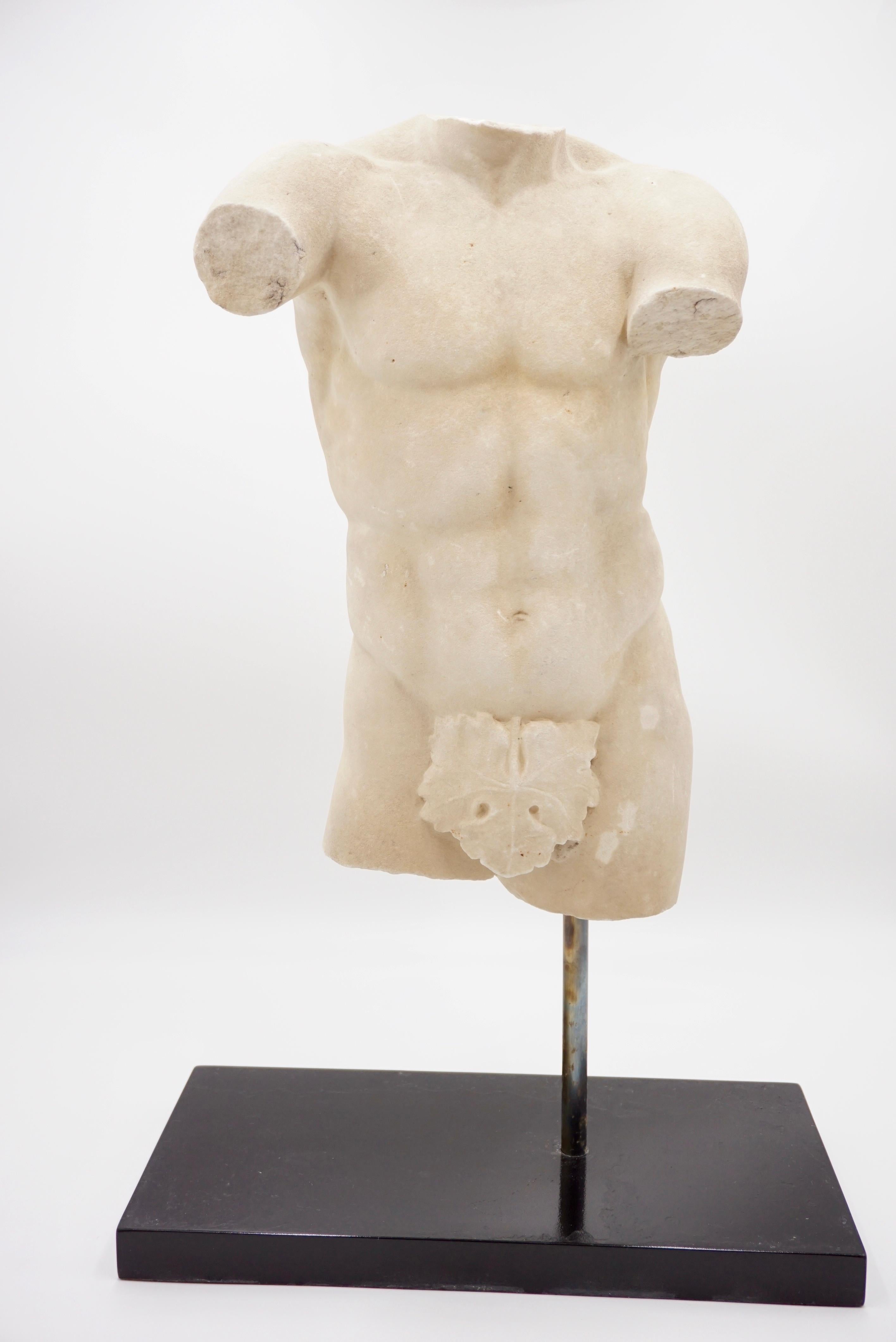 italien Ancienne sculpture de torse masculin Apoxyomenos en marbre, marbre blanc de Carrare, XIXe siècle en vente