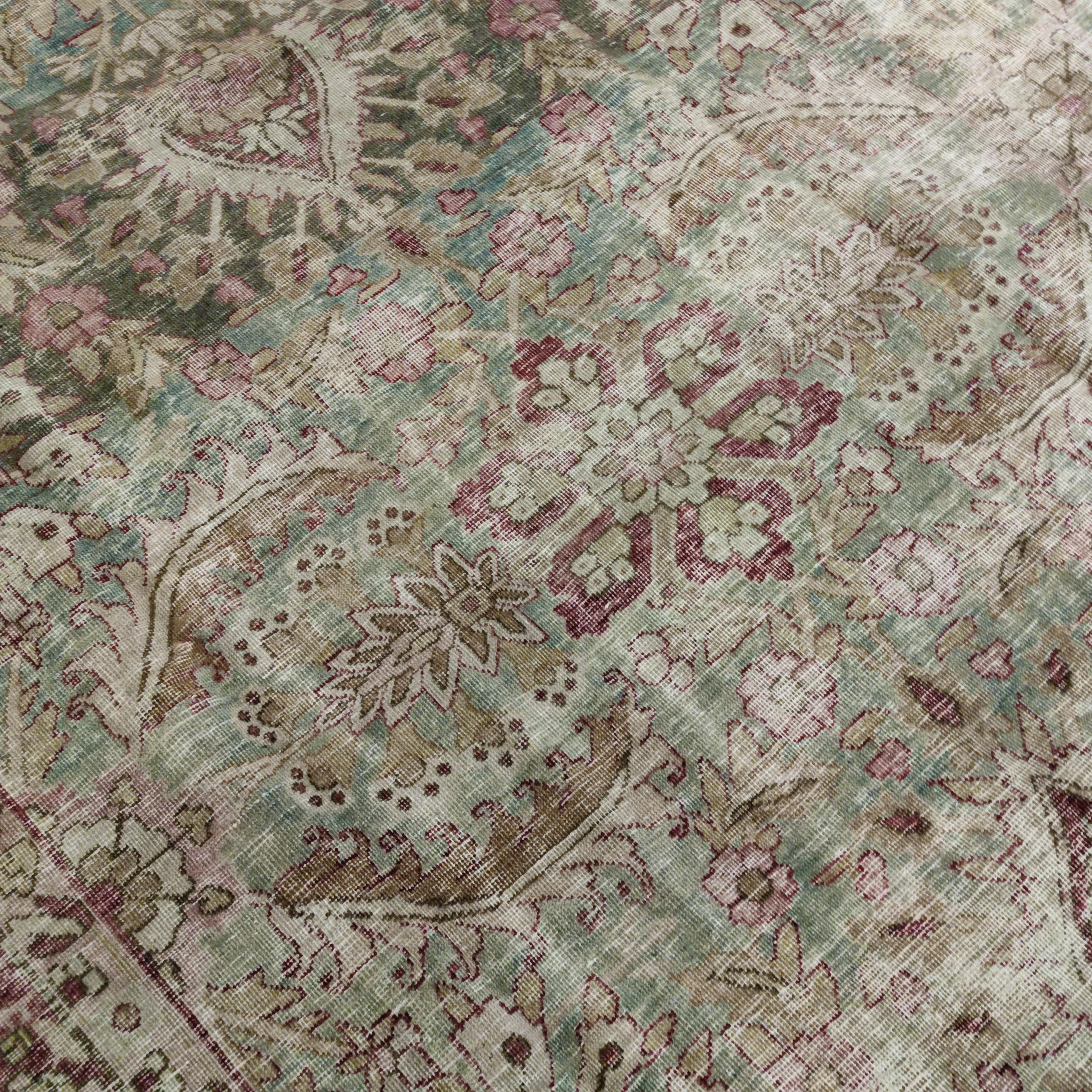 Indiano Tappeto Lavar Kirman antico Greene & Greene & Greene Distressed con motivo all-over in vendita