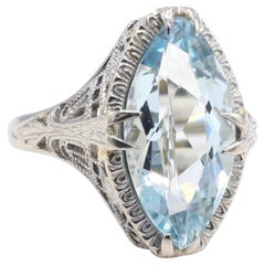 Antique Aquamarine 18 Karat White Gold Filigree Cocktail Ring