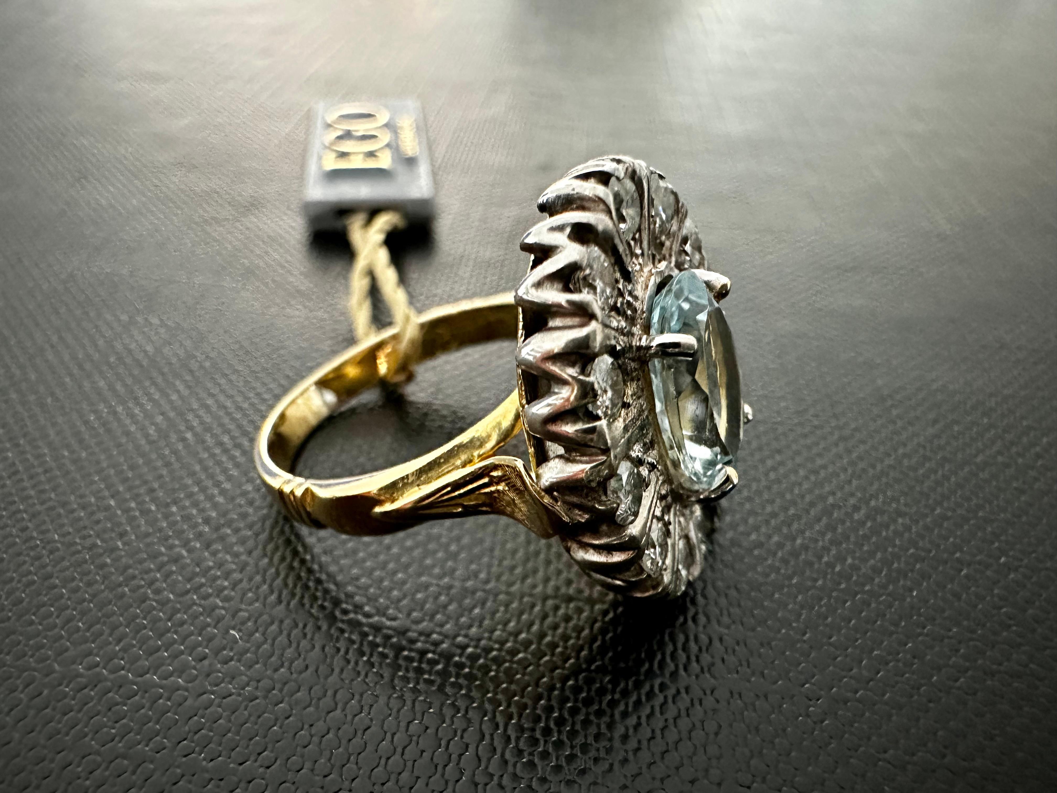 IGI Certified Antique Aquamarine and Diamonds Ring Yellow Gold and Silver For Sale 1