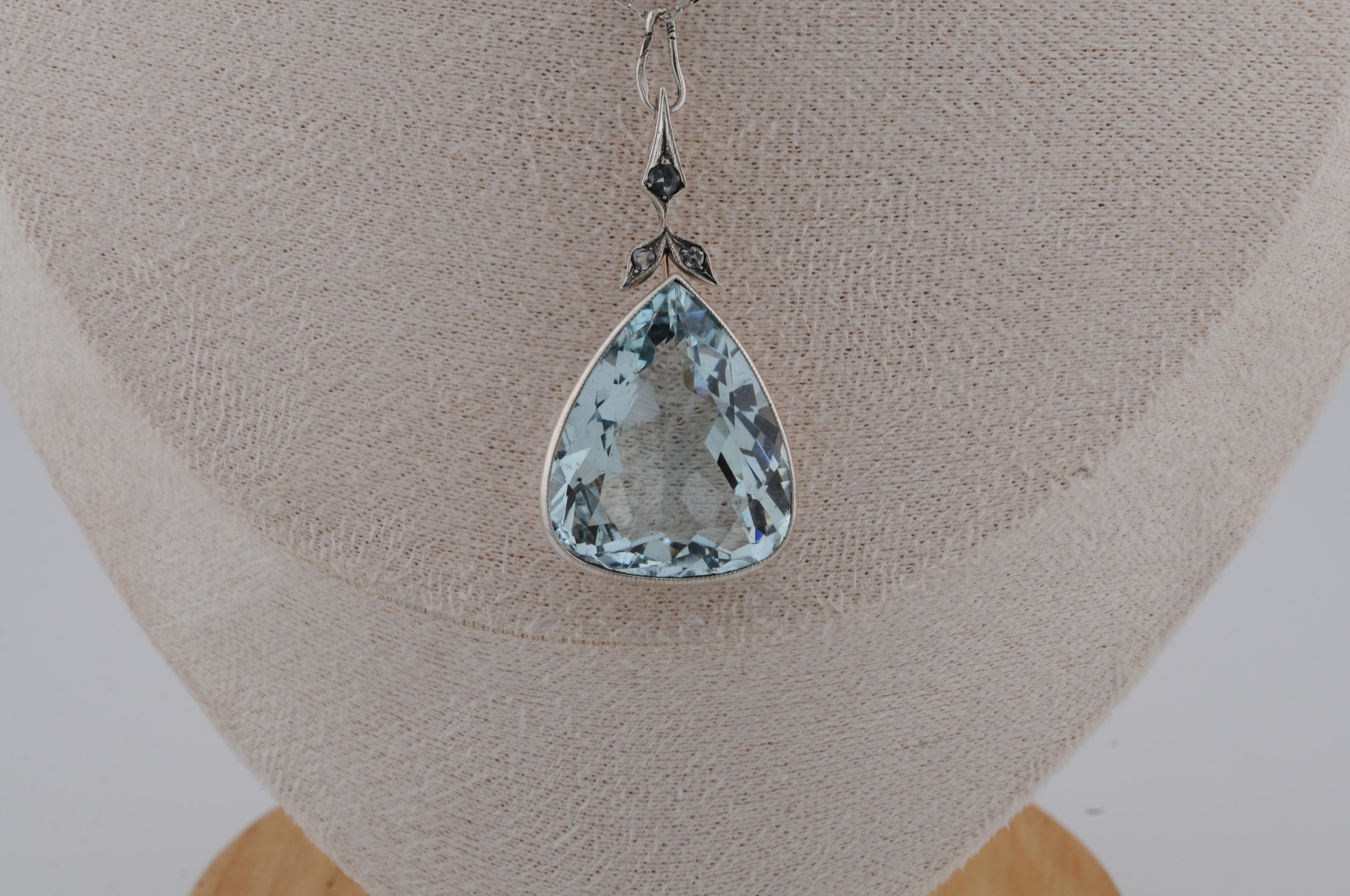 Art Nouveau Antique Aquamarine approx 25ct  in White and Rose Gold Pendant For Sale