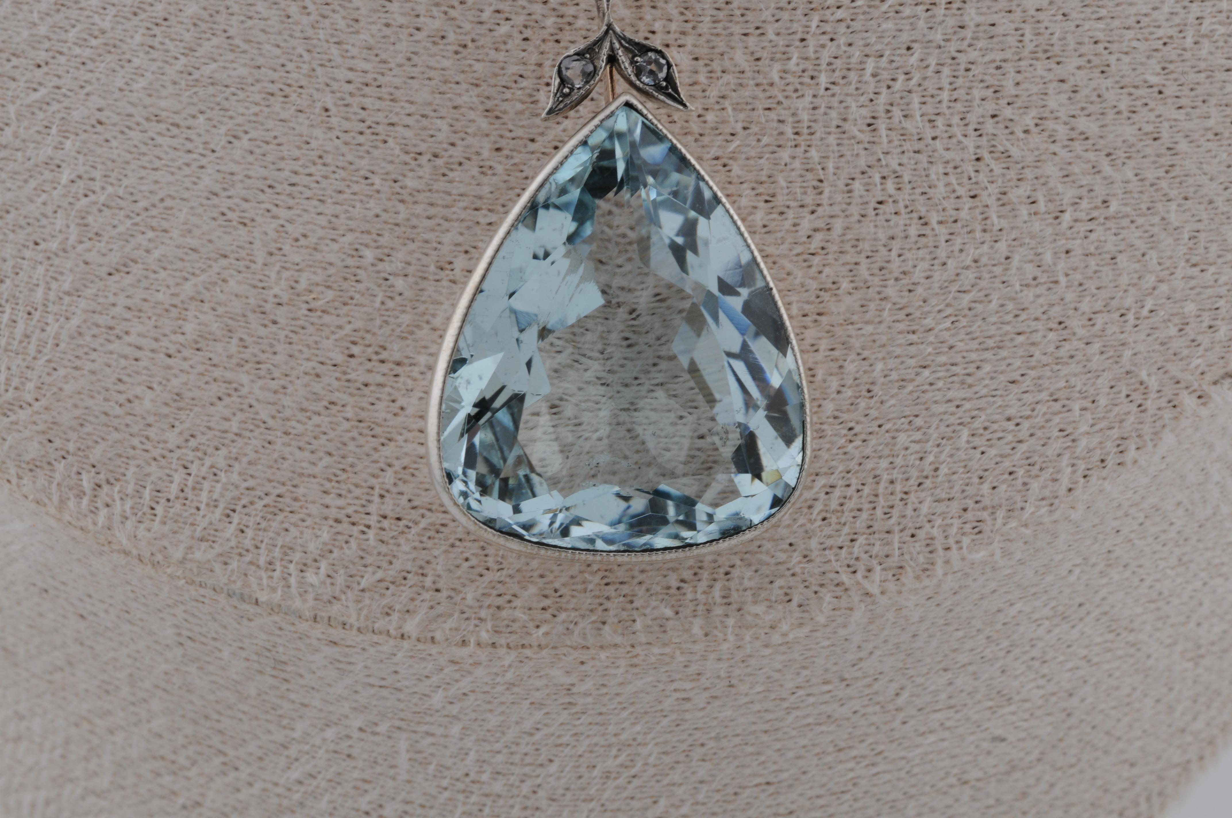 Pear Cut Antique Aquamarine approx 25ct  in White and Rose Gold Pendant For Sale