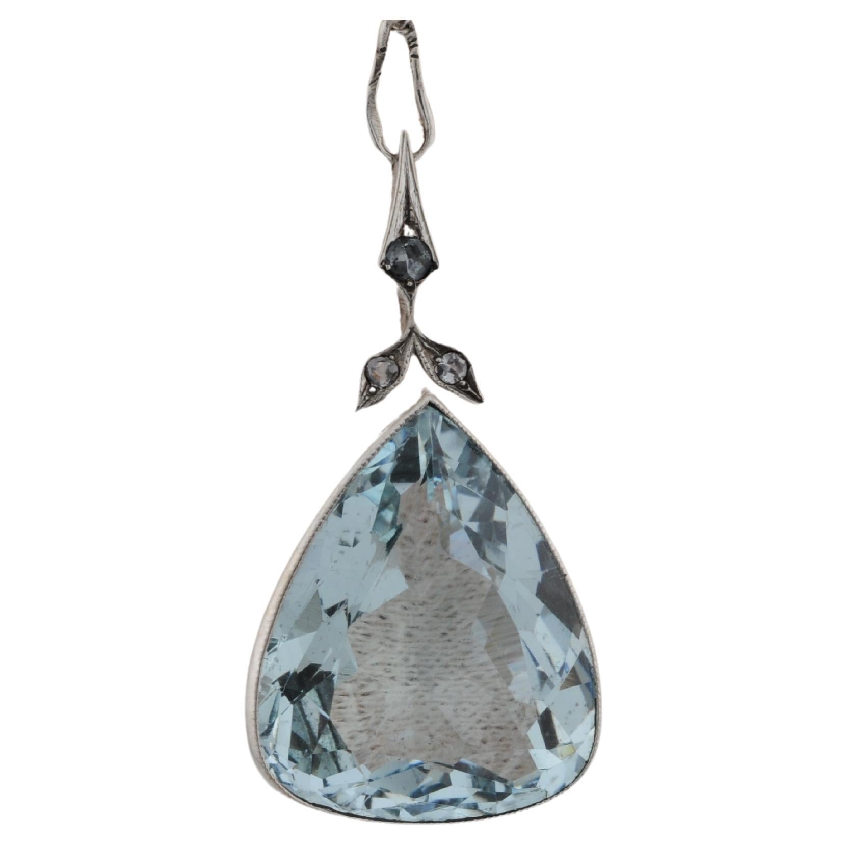 Antique Aquamarine approx 25ct  in White and Rose Gold Pendant For Sale