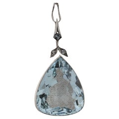 Aigue-marine ancienne environ 25ct  Pendentif en or blanc et rose
