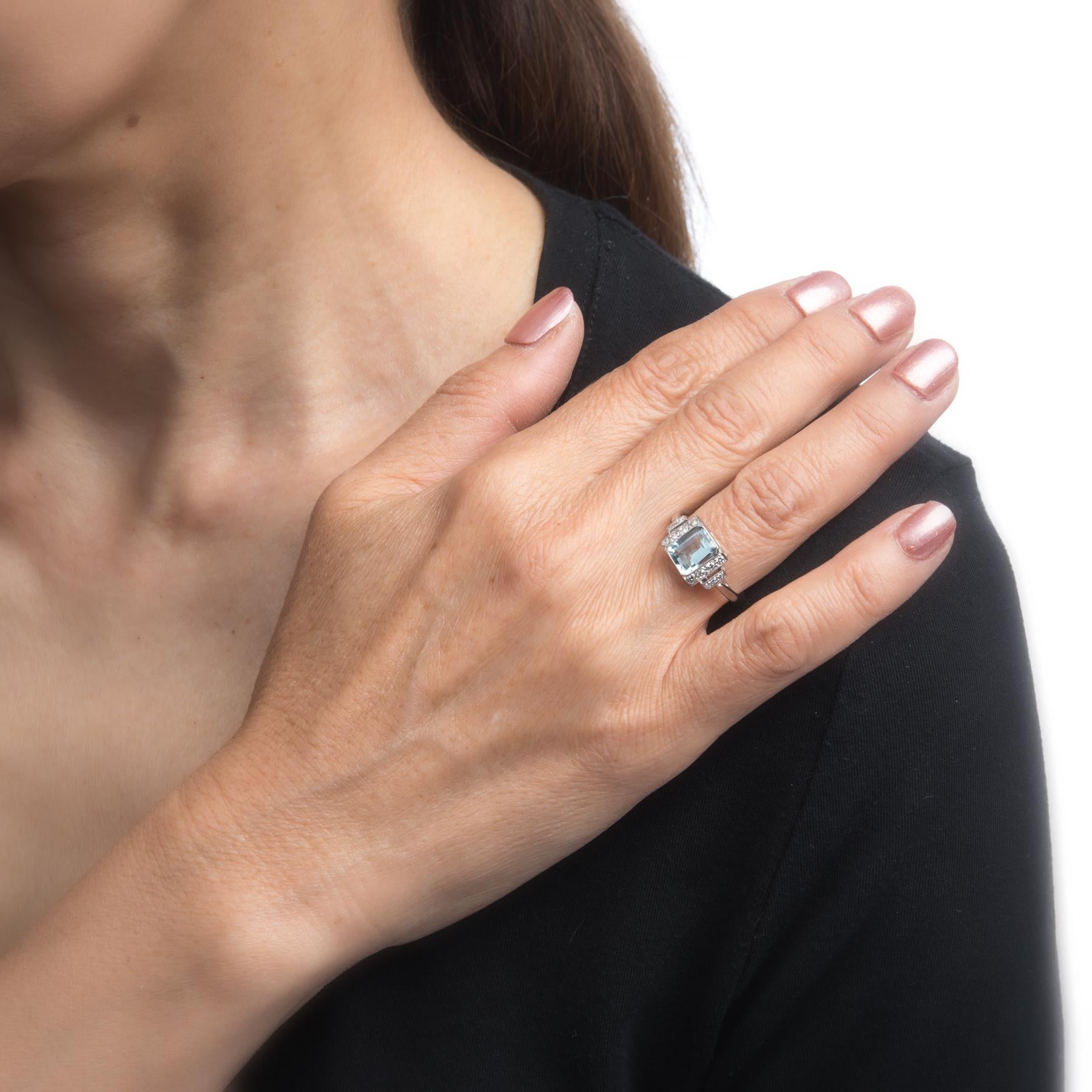 Women's Antique Aquamarine Diamond Engagement Ring Art Deco 18 Karat White Gold Vintage