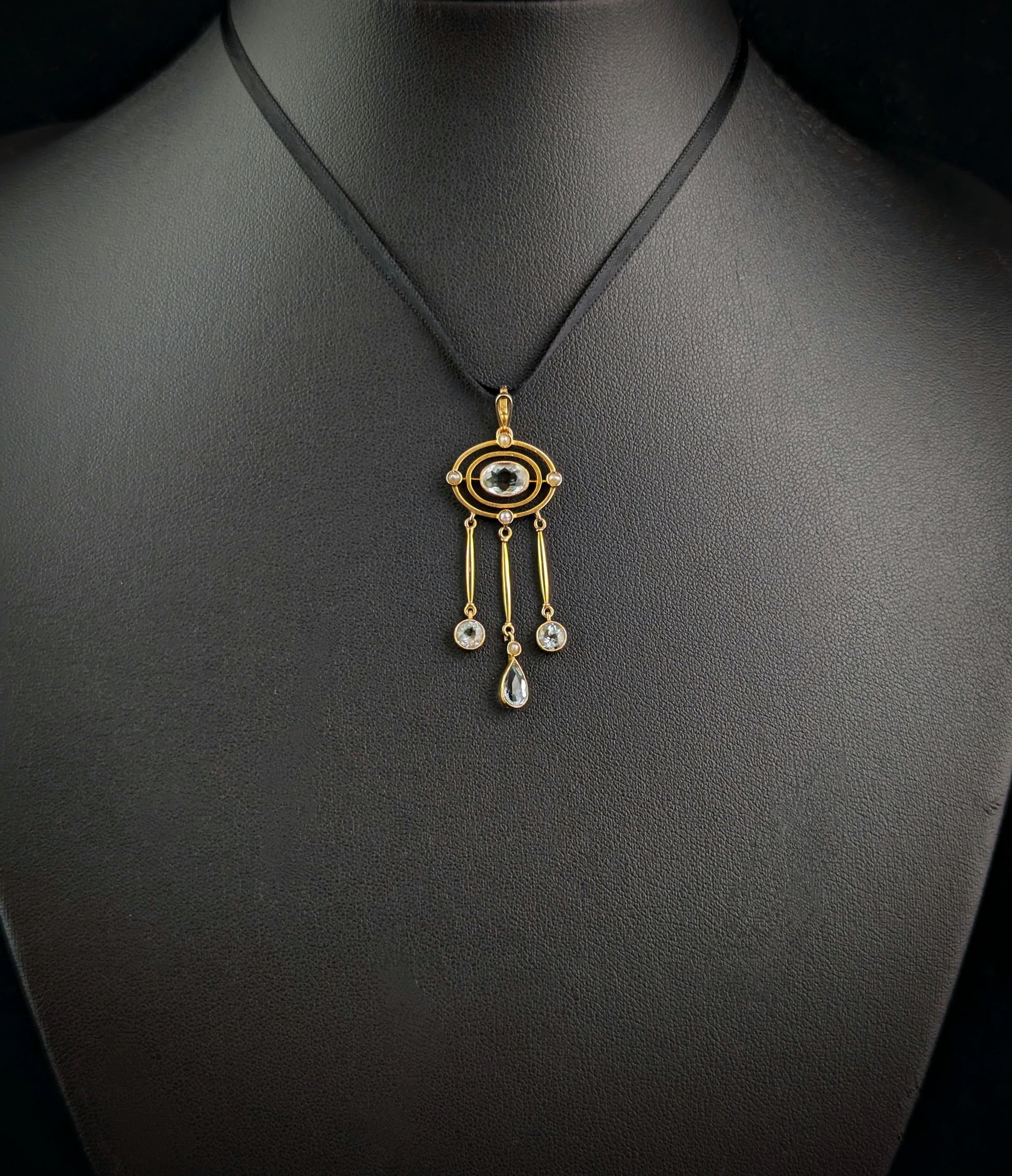 Antique Aquamarine drop pendant, 15k yellow gold, Pearl For Sale 4
