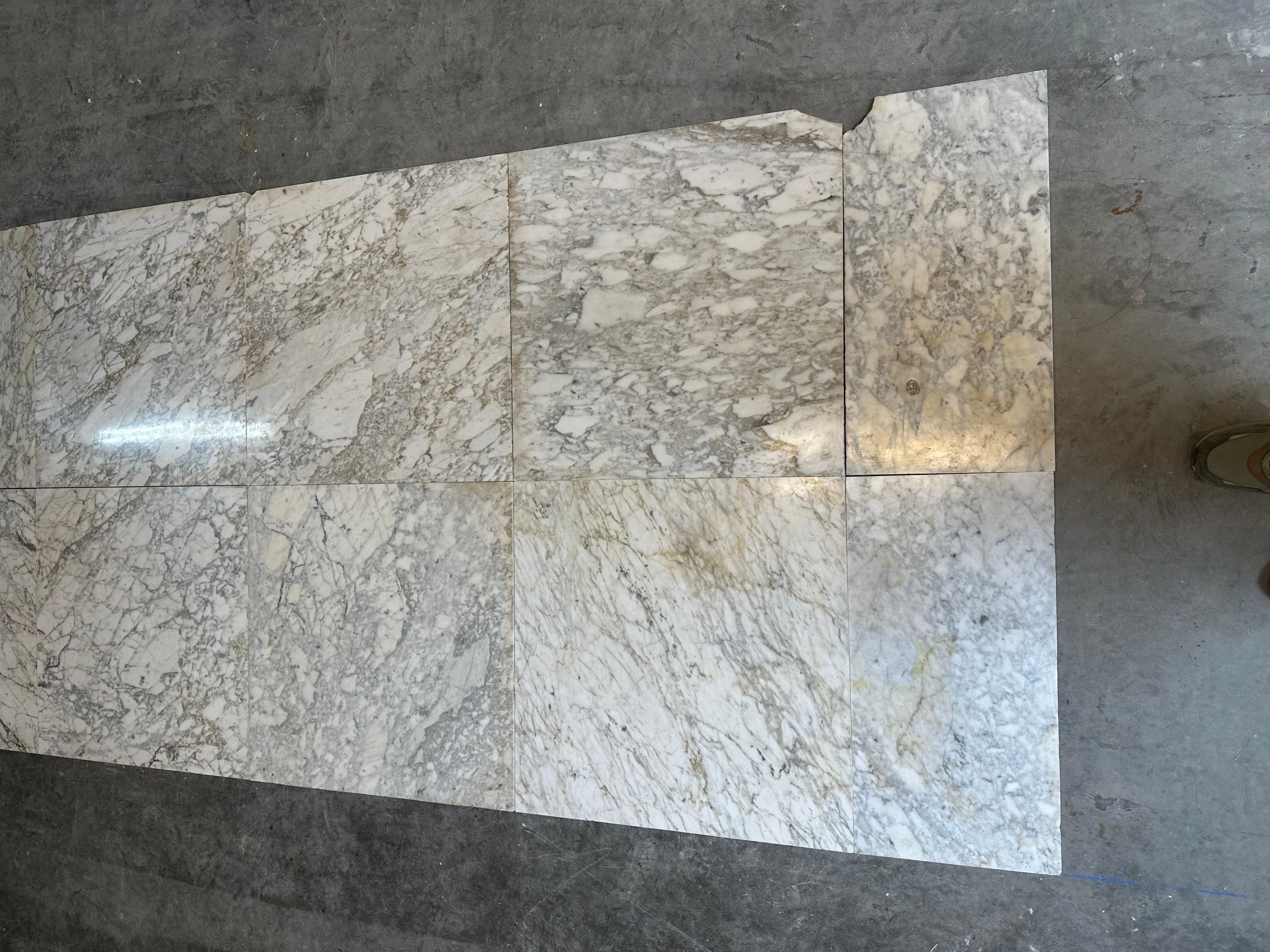 Antique Arabescato Marble Floor Tiles In Good Condition For Sale In Haarlem, Noord-Holland