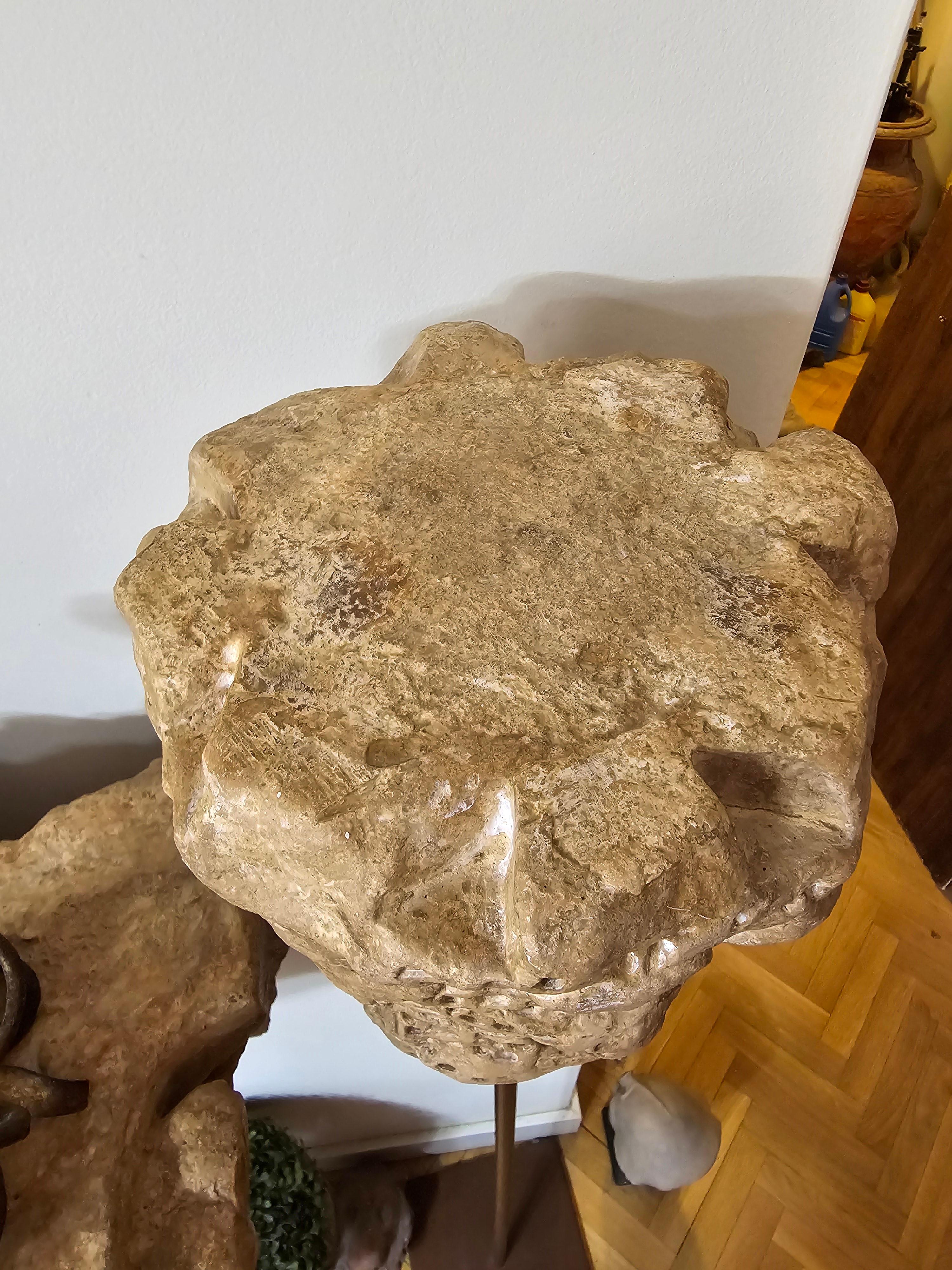 Terracotta Antico capitello arabo - stile XI secolo in vendita
