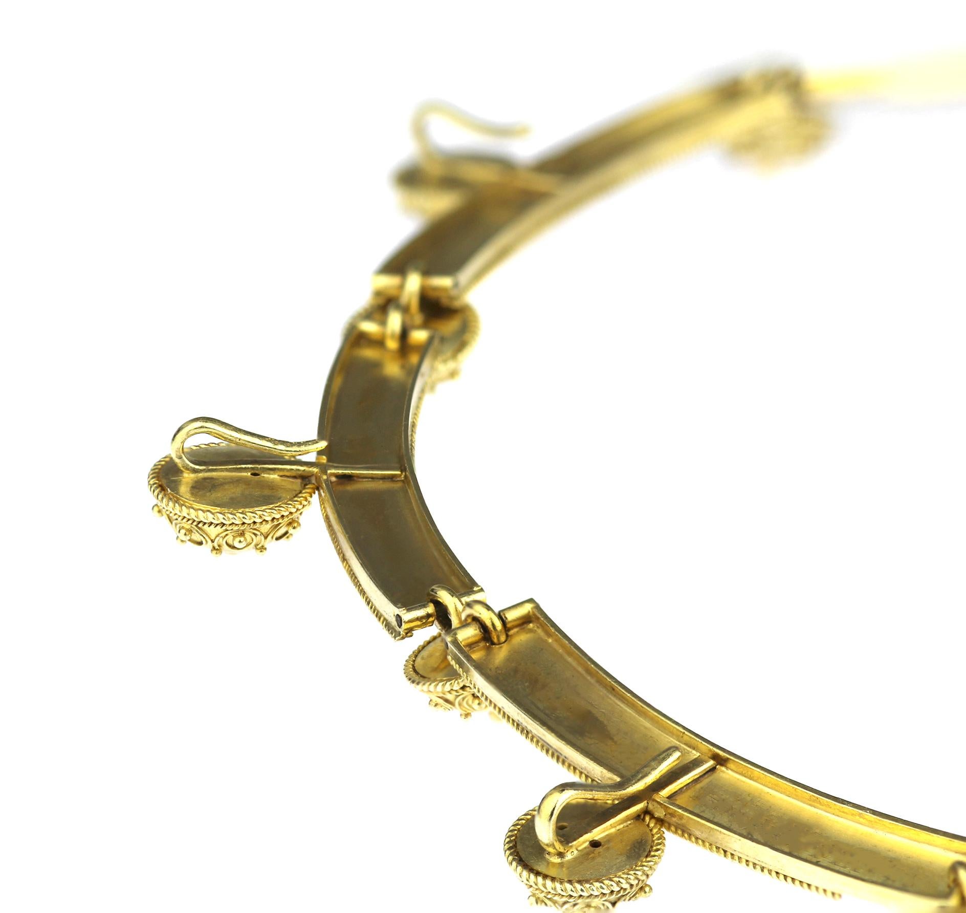 Antike archäologische Revival-Halskette aus 15 Karat Gold im Angebot 6