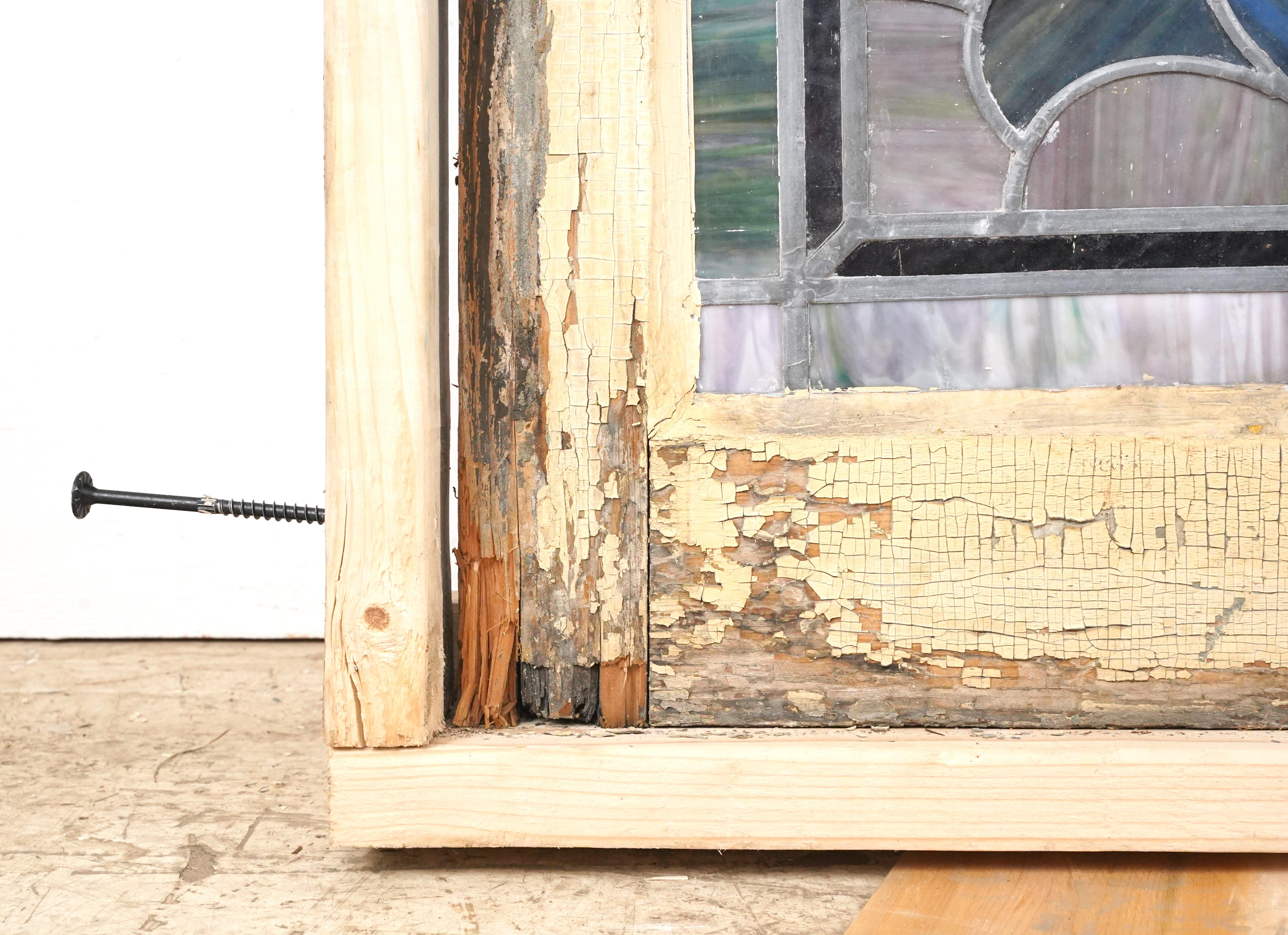 Ancien vitrail d'église en plomb arqué 149 x 59 in. en vente 10