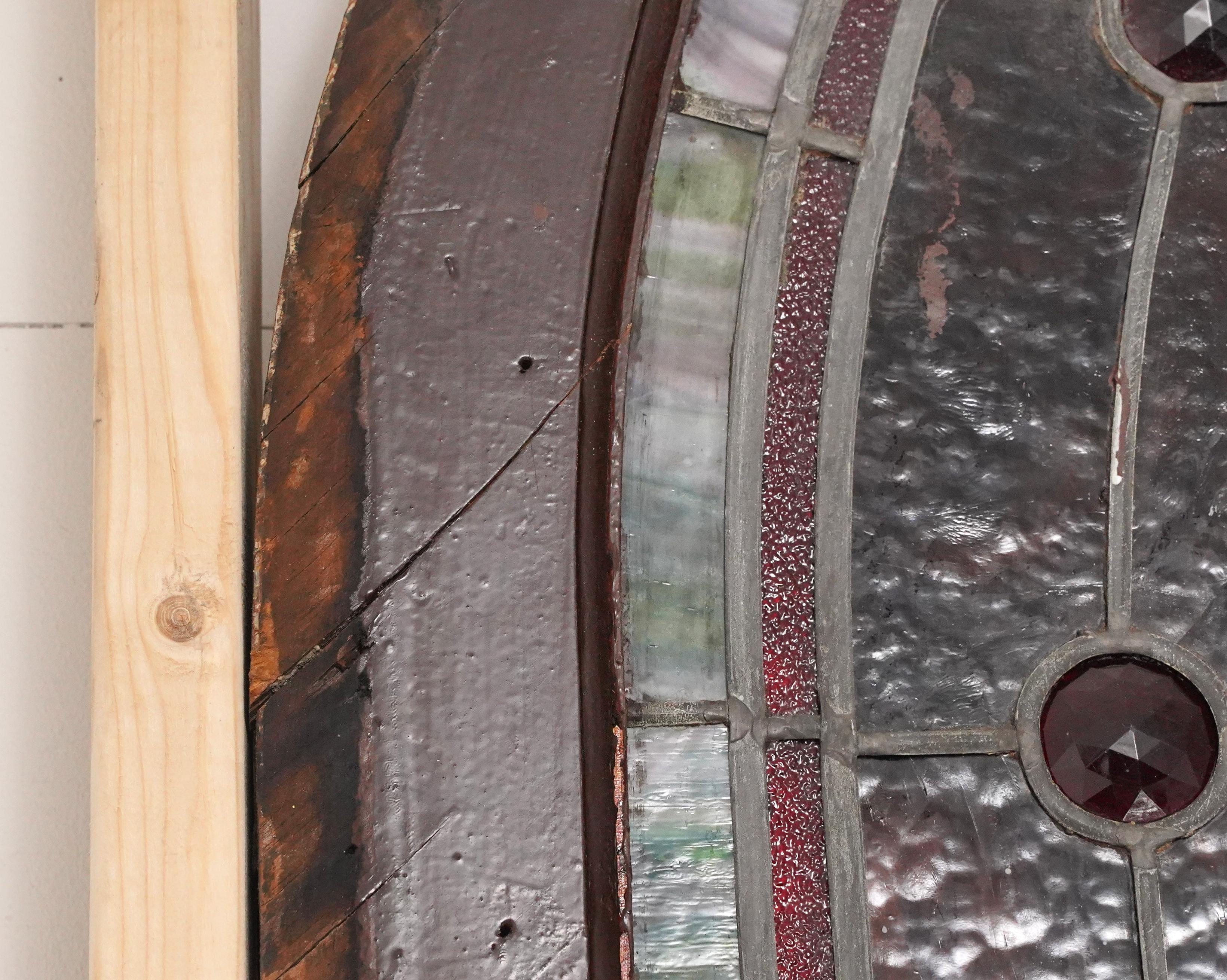 Ancien vitrail d'église en plomb arqué 149 x 59 in. en vente 2