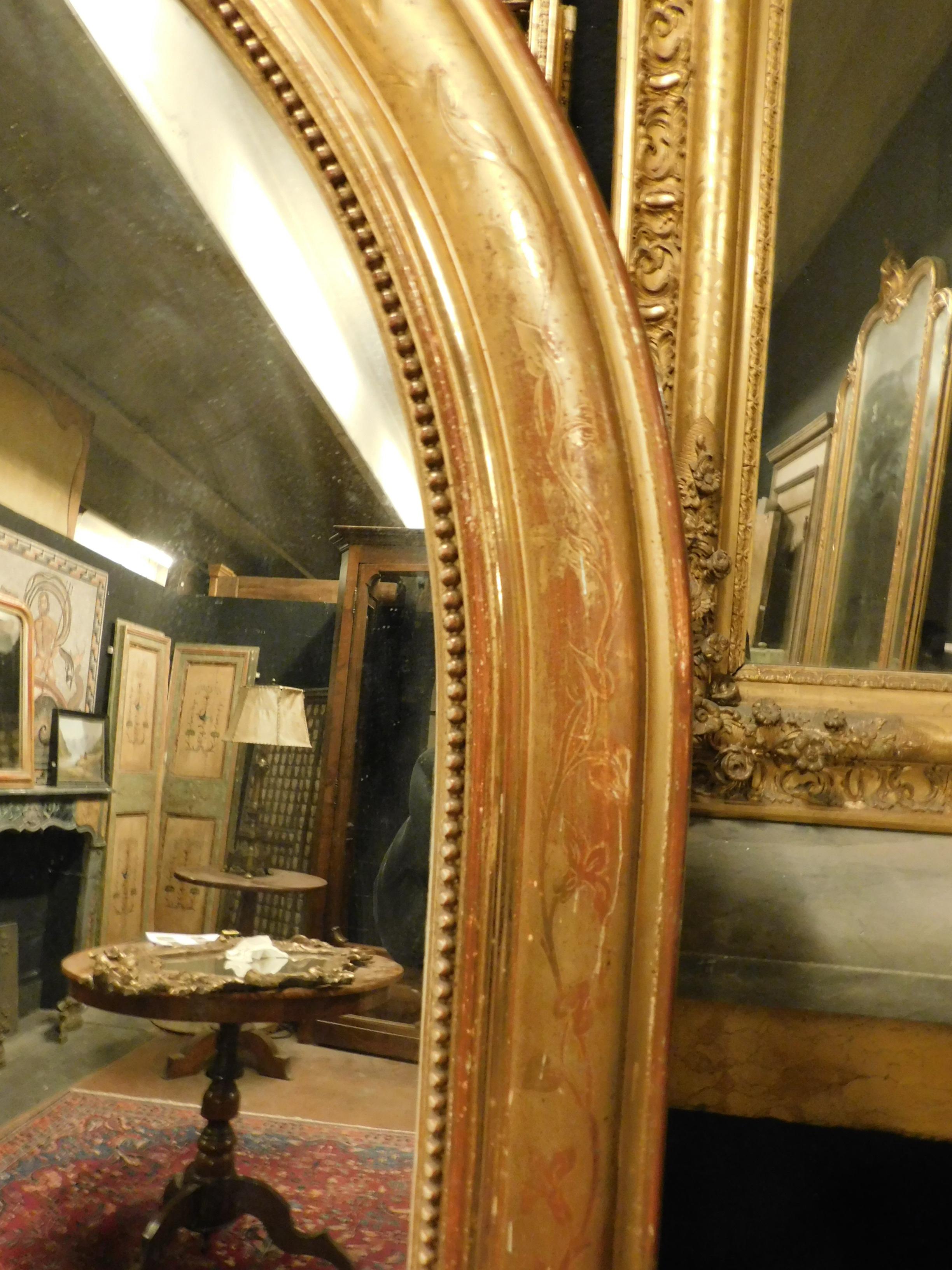 Gilt Antique Arched Mirror with Golden Frame, 19th Century Italy