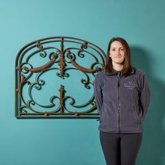 Pannello antico ad arco in ferro battuto