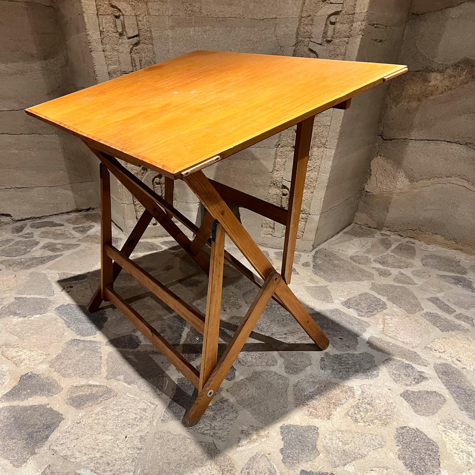 Mesa de dibujo de arquitecto antigua Keuffel & Esser Company en Bueno estado para la venta en Chula Vista, CA