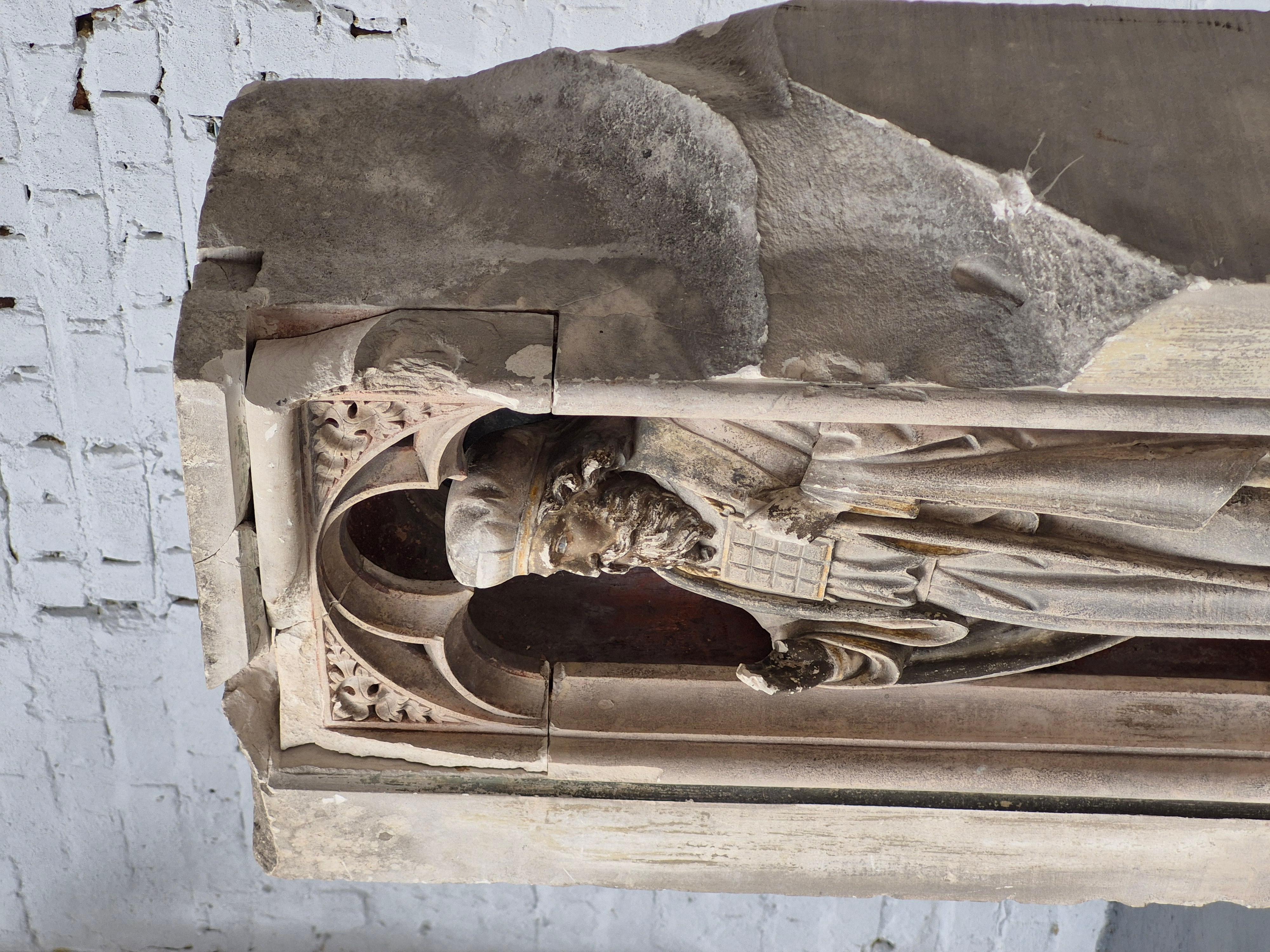 19th C limestone architectural alcove representing Aaron brother of Moses. With traces of polychrome and nicely weathered elements. In the alcove you can still see the original painted starry sky.