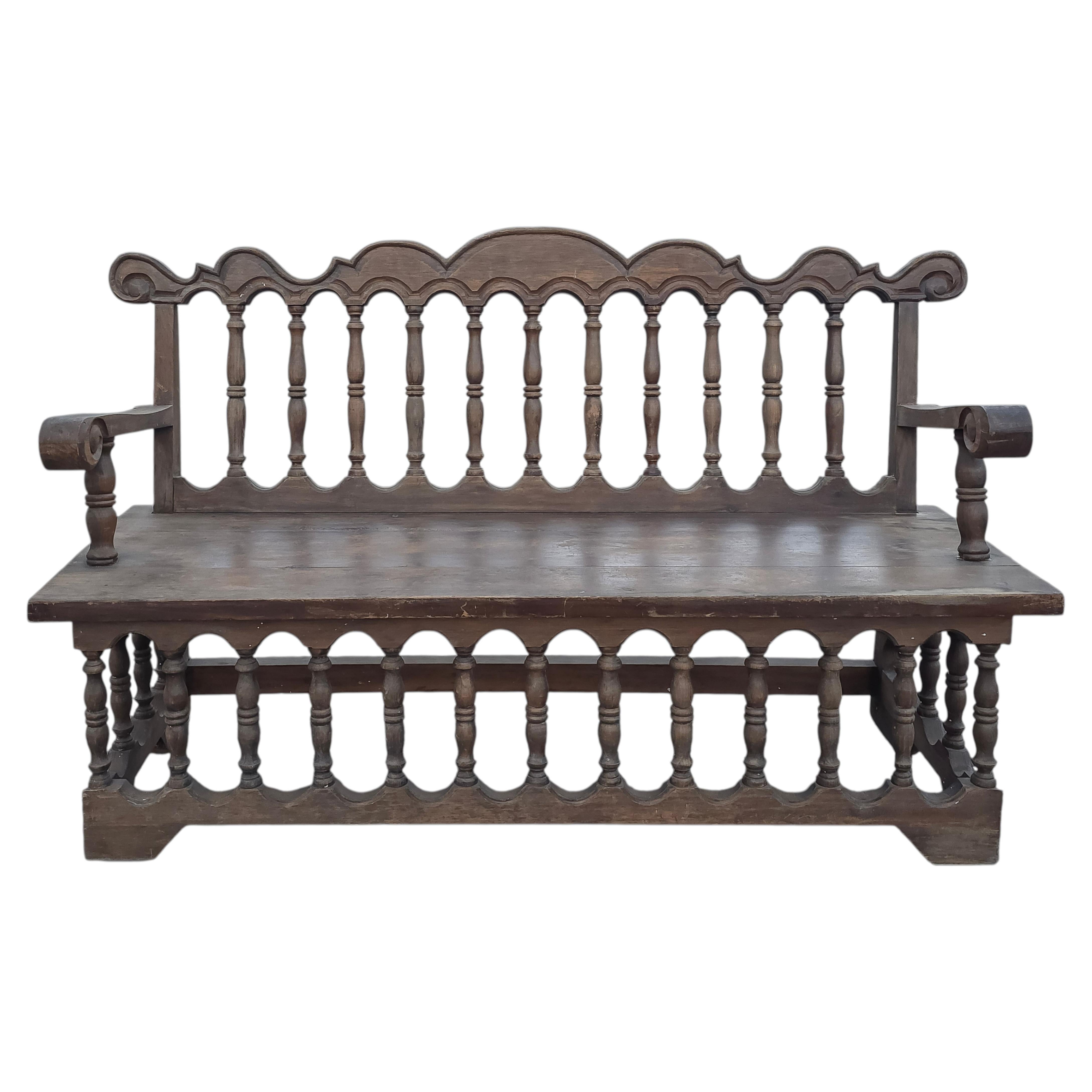 Banc architectural ancien de style méditerranéen espagnol